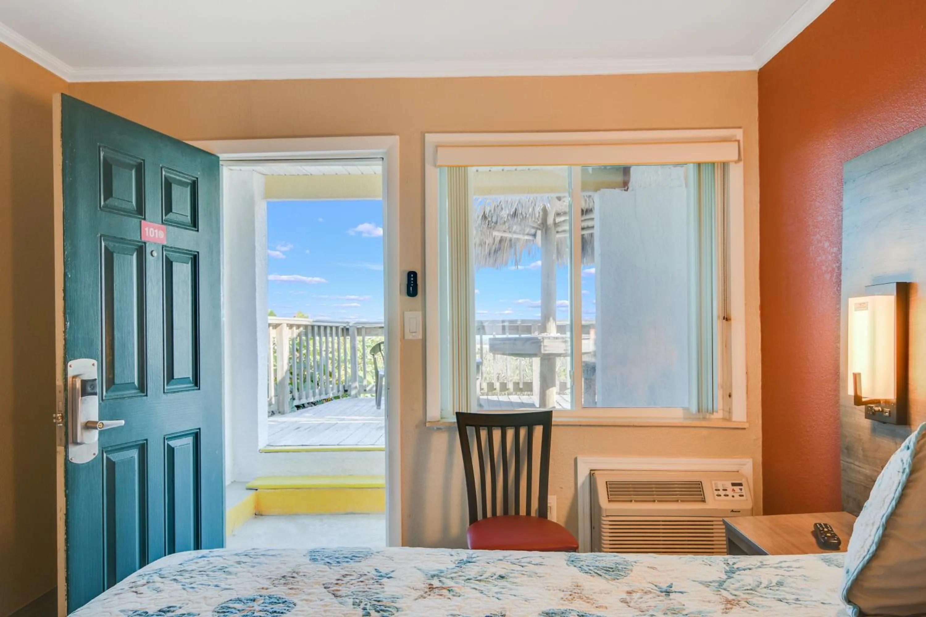 Bed in Anthony's on the Beach