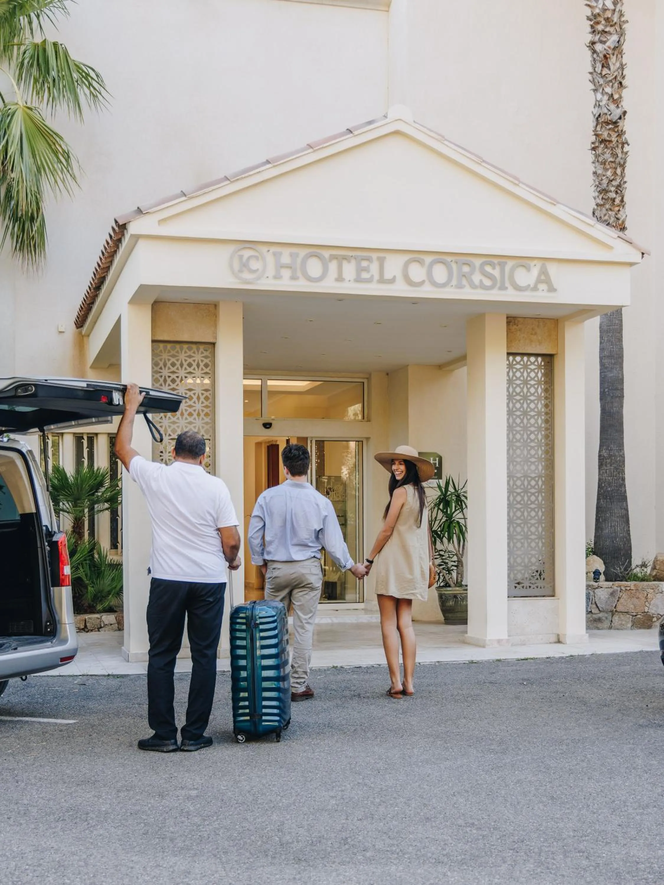 shuttle in Hotel Corsica & Spa Serena