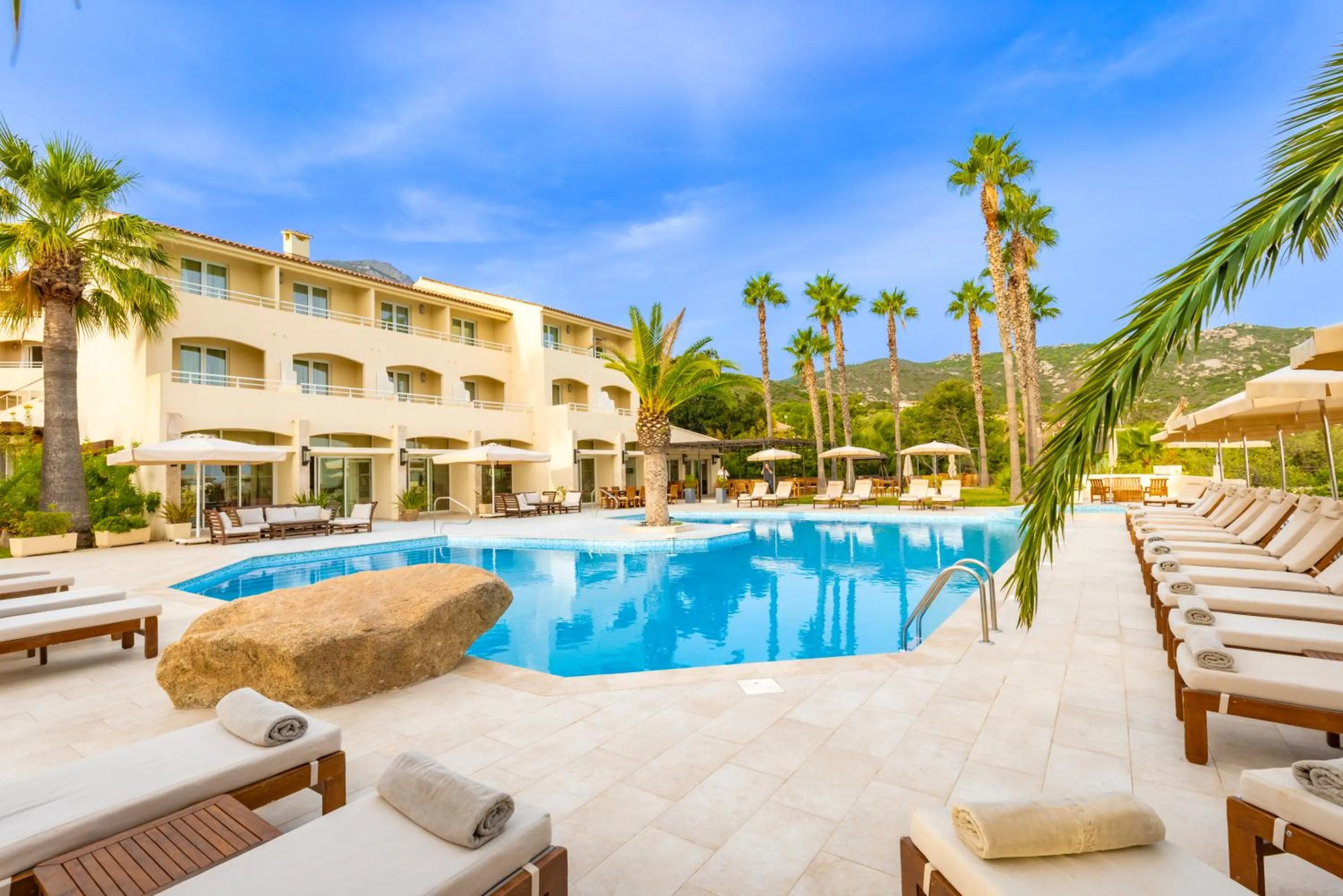 Property building in Hotel Corsica & Spa Serena