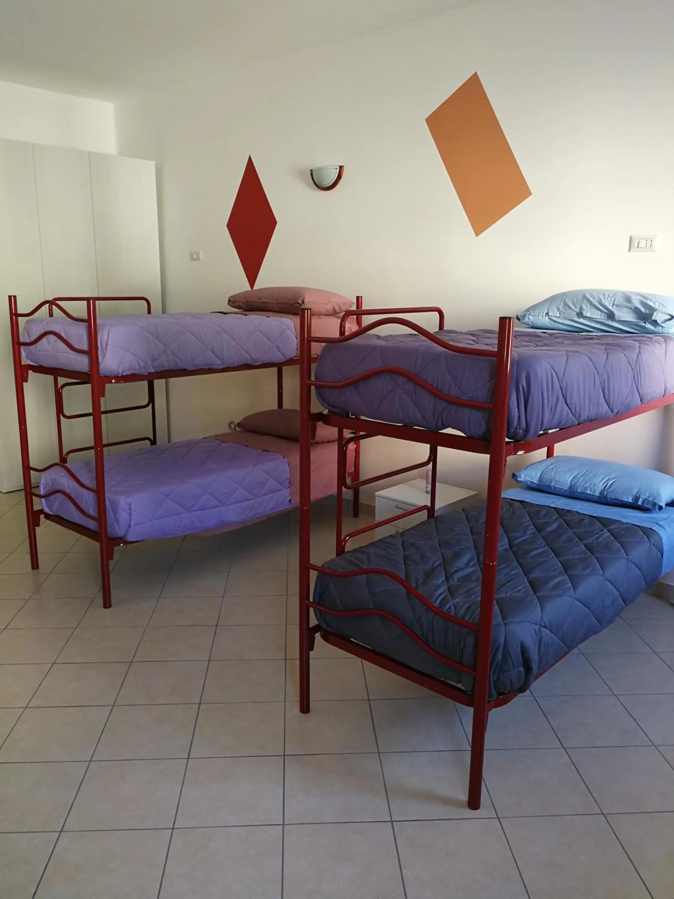 bunk bed in OSTELLO DI SAN GERMANO