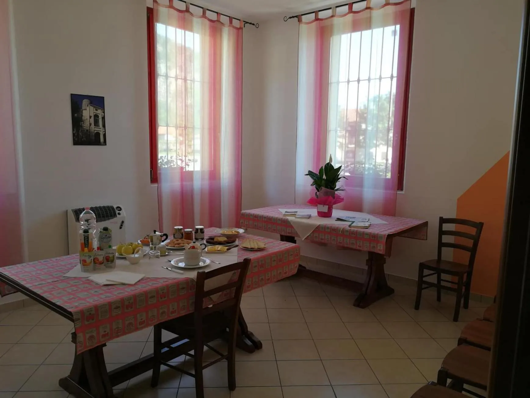 Breakfast in OSTELLO DI SAN GERMANO