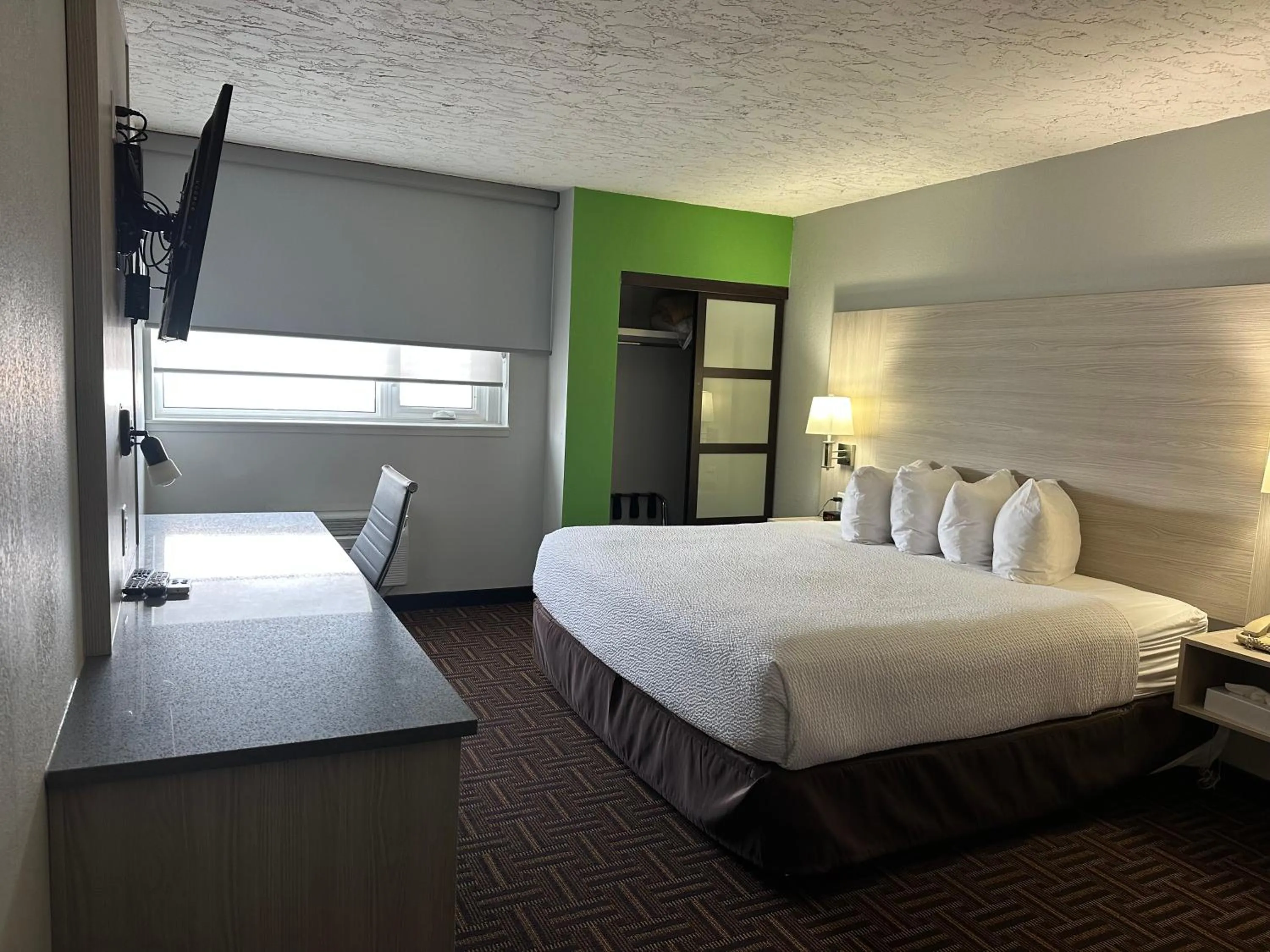 Bed in Wyndham Garden Medicine Hat Conference Center