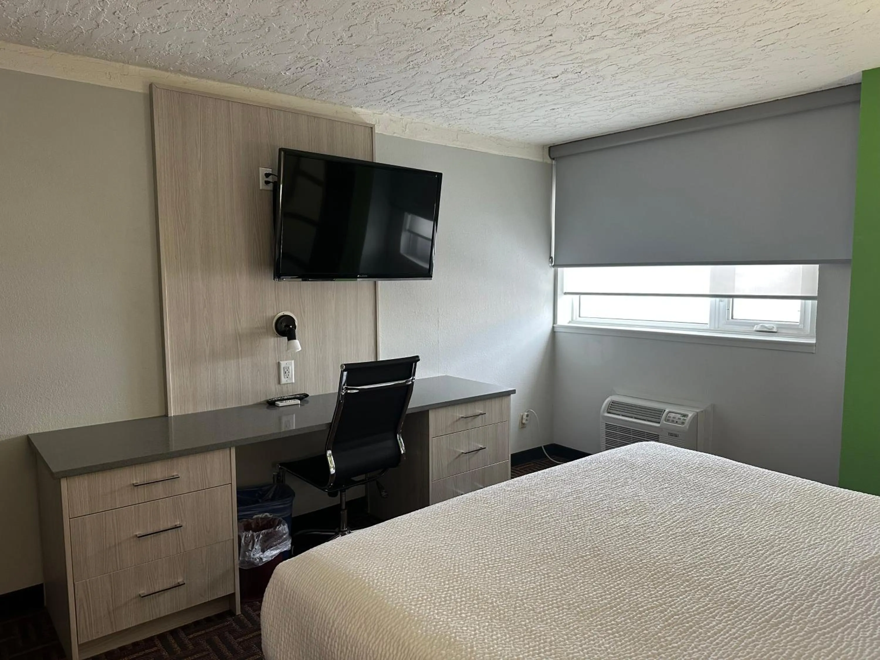 Bed in Wyndham Garden Medicine Hat Conference Center