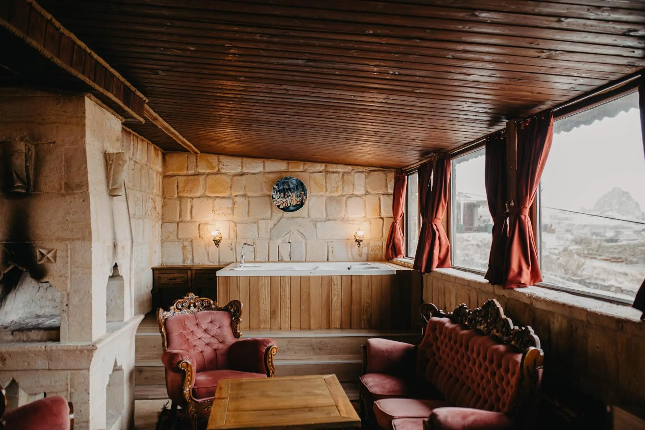 Hot Tub in Prime Cappadocia Suites