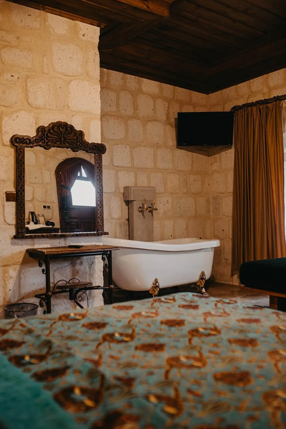 Bath in Prime Cappadocia Suites