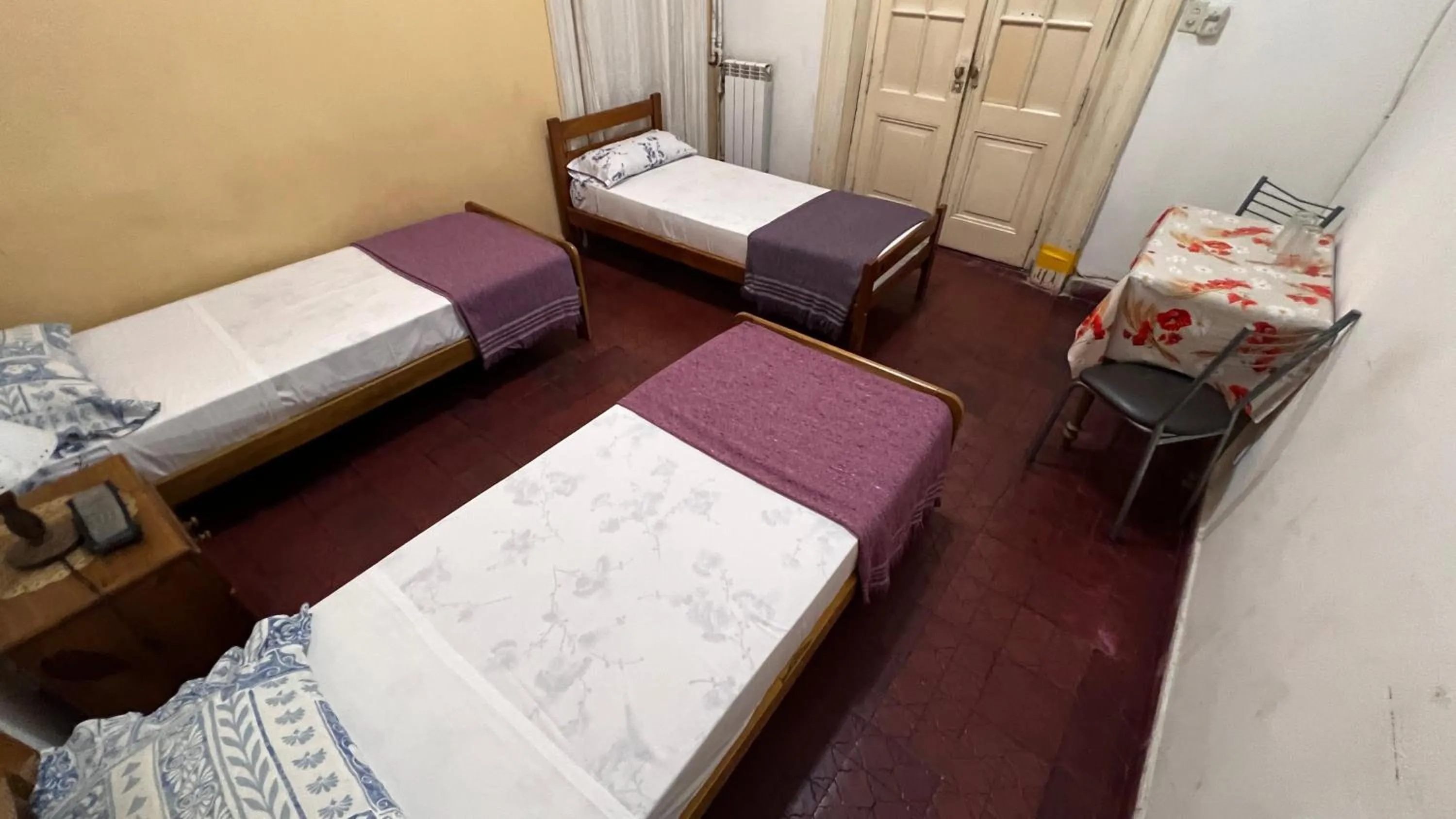 Bed in Sevilla Home Hotel