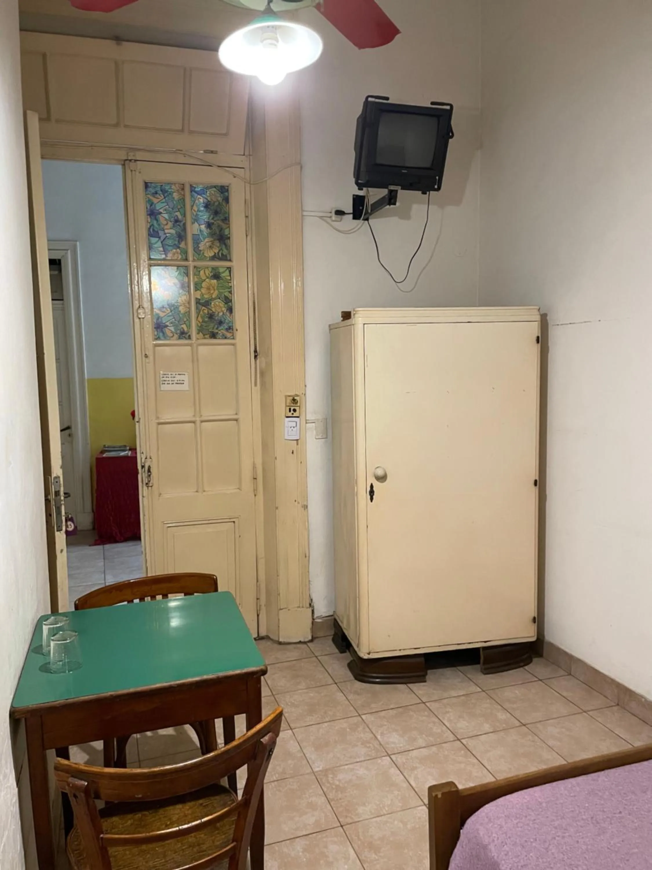 Photo of the whole room in Sevilla Home Hotel