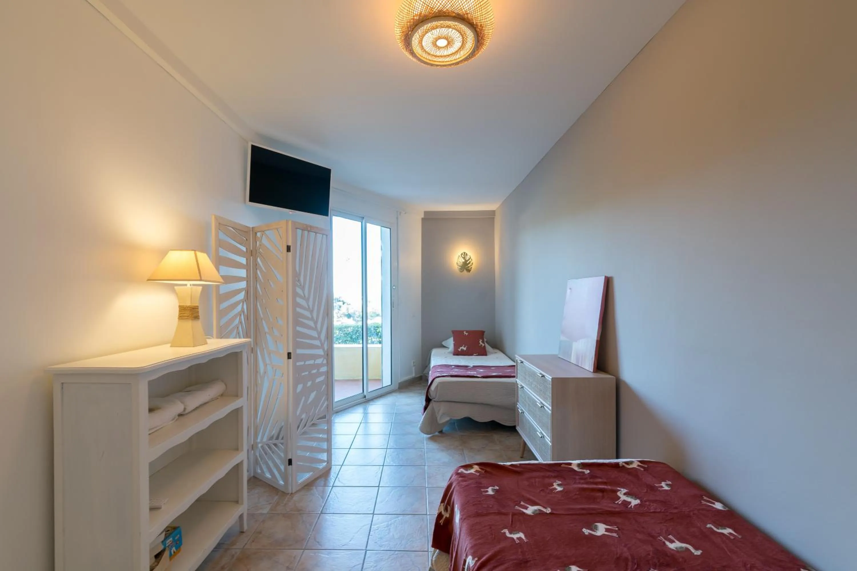 Bed in "Cap Riviera" Hotel & Restaurant Saint Aygulf
