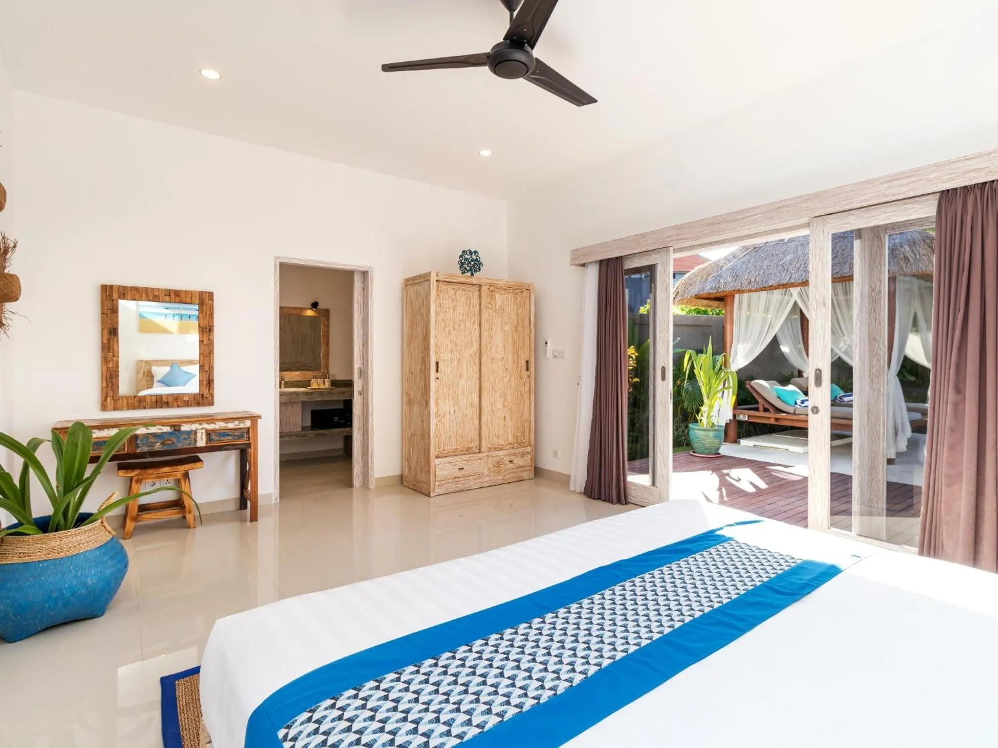 Bedroom, Bed in Villa Hiburan 1 by Villa Finder