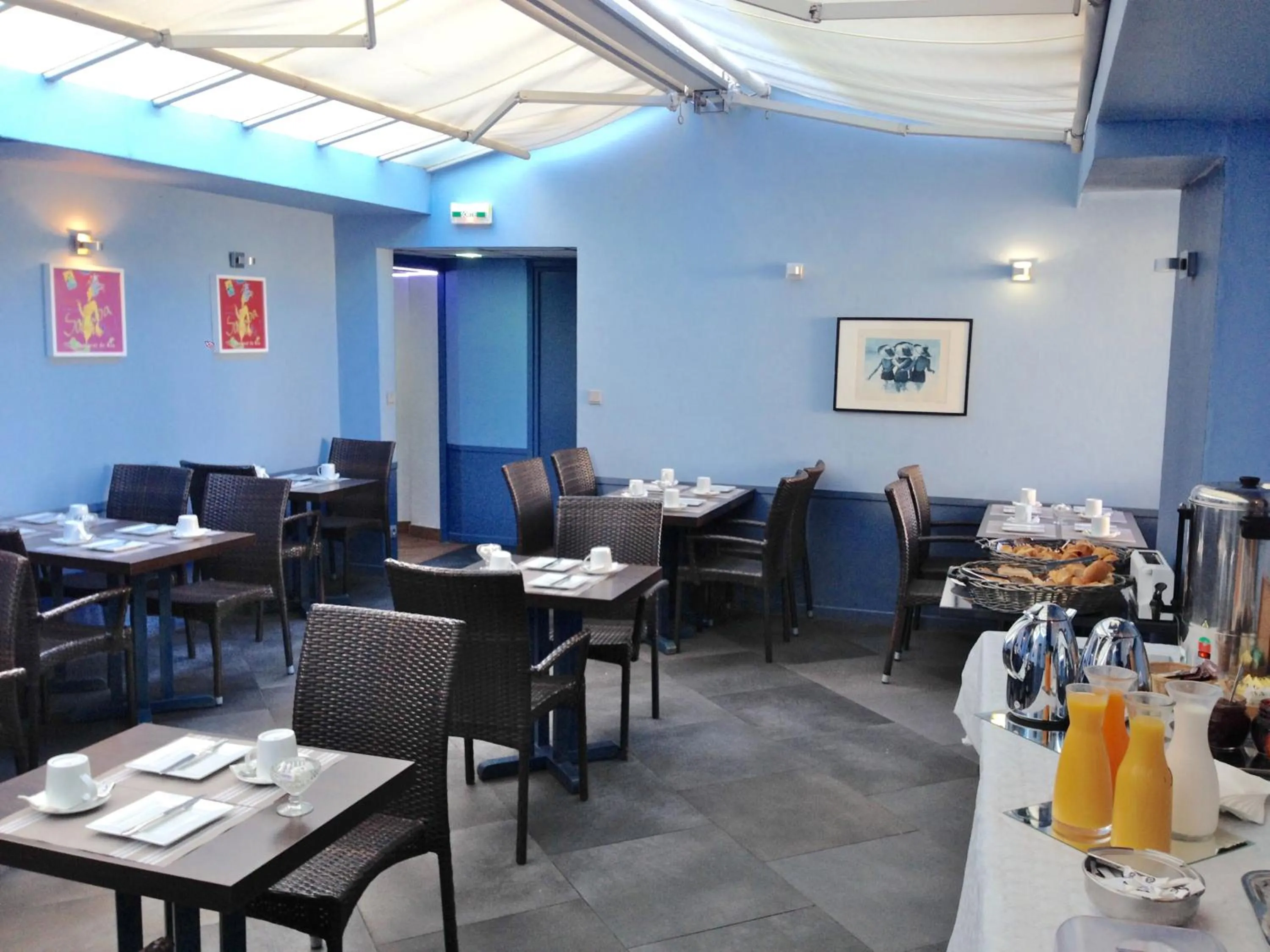 Restaurant/places to eat in Hôtel de Flore