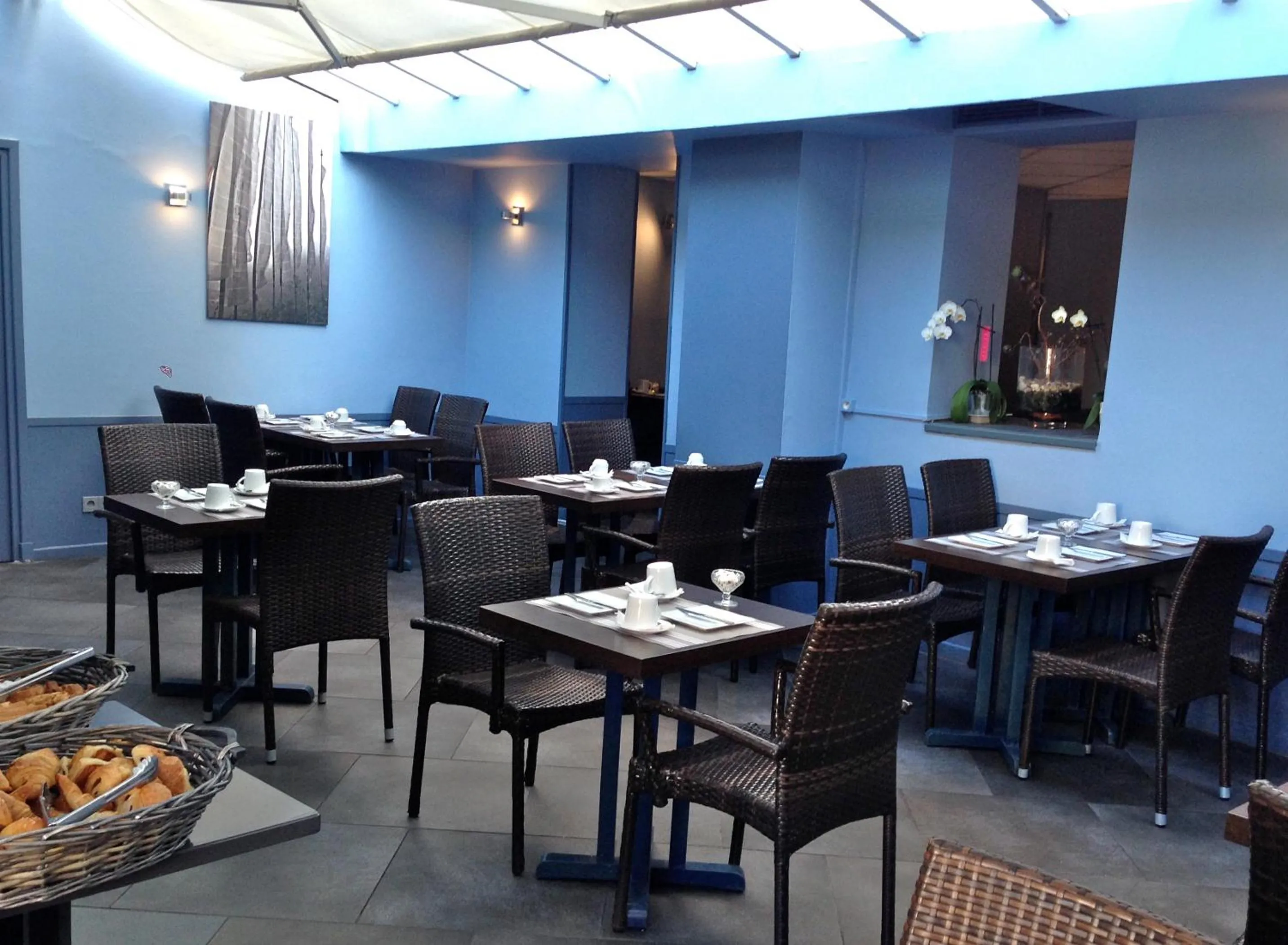 Restaurant/places to eat in Hôtel de Flore