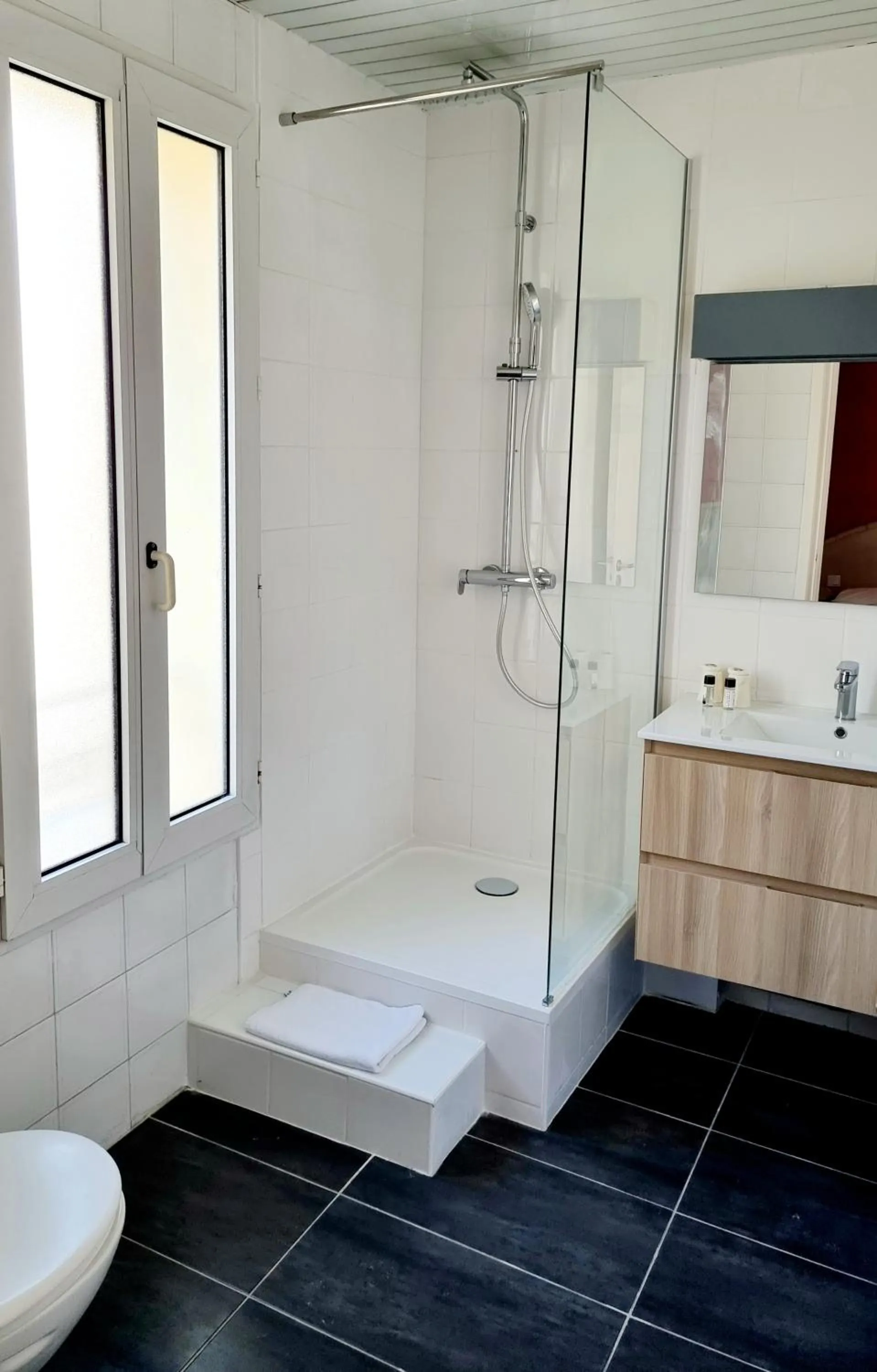 Bathroom in Hôtel de Flore