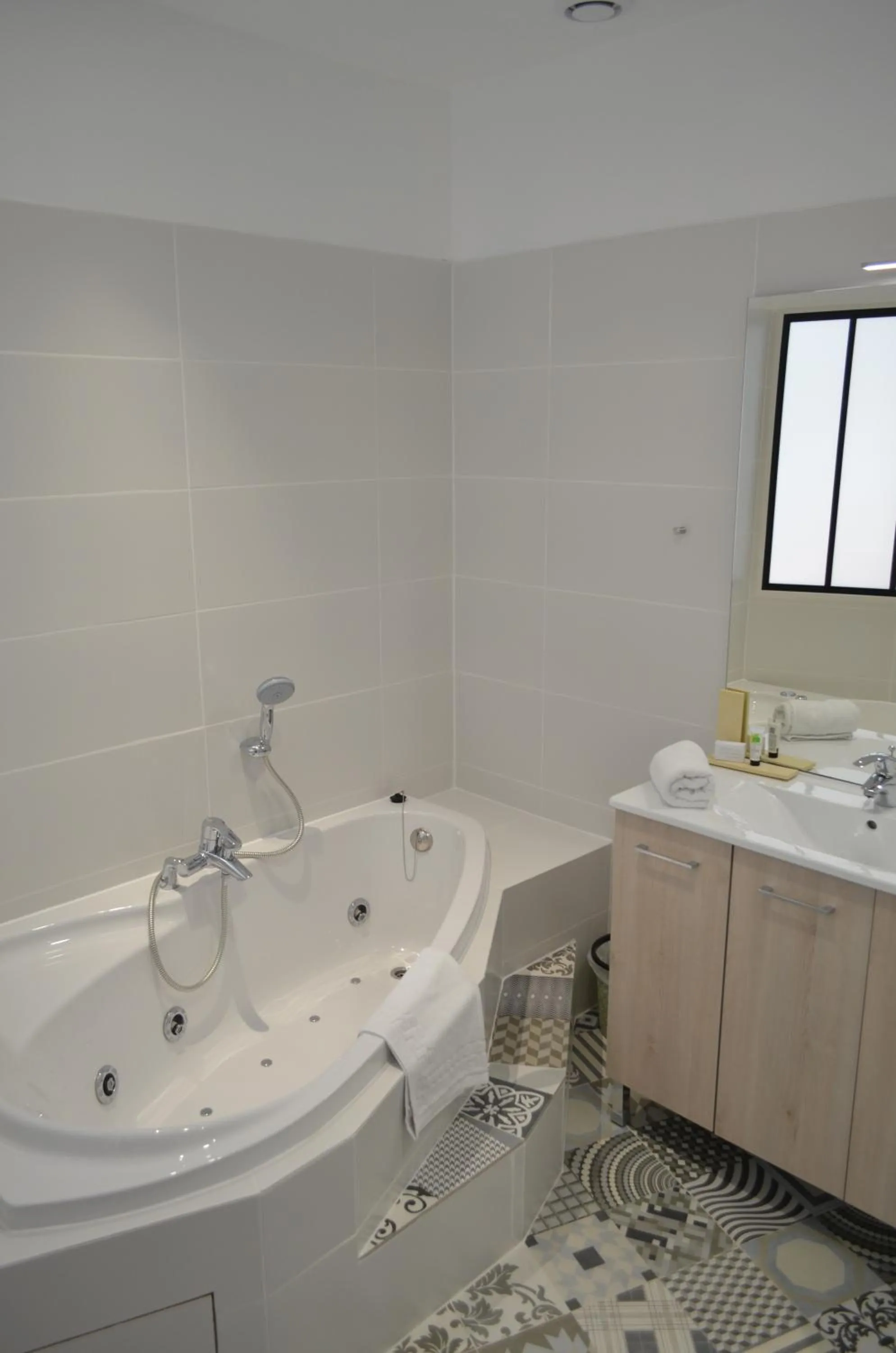 Bathroom in La Demeure