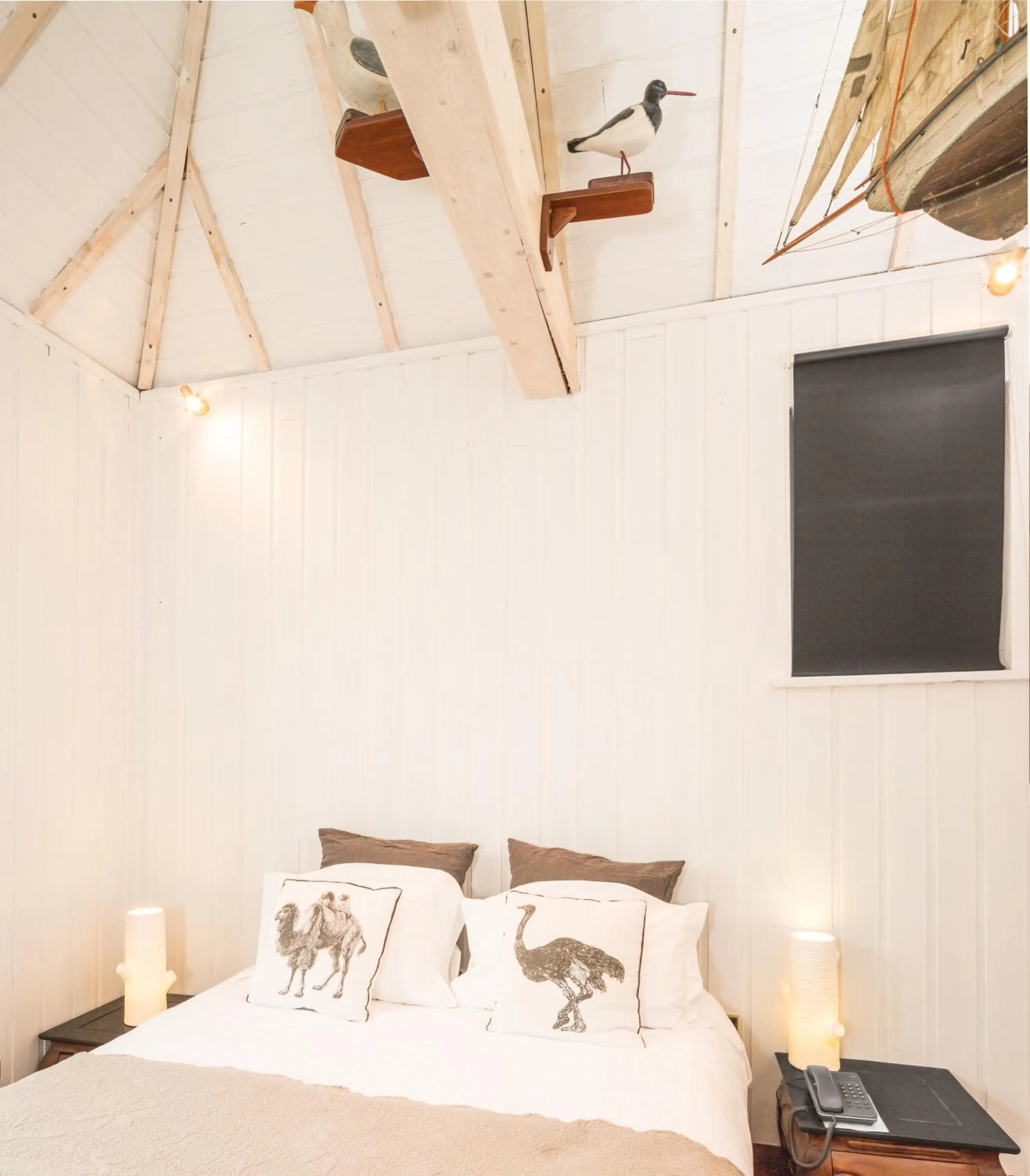 Bedroom, Bed in La Demeure