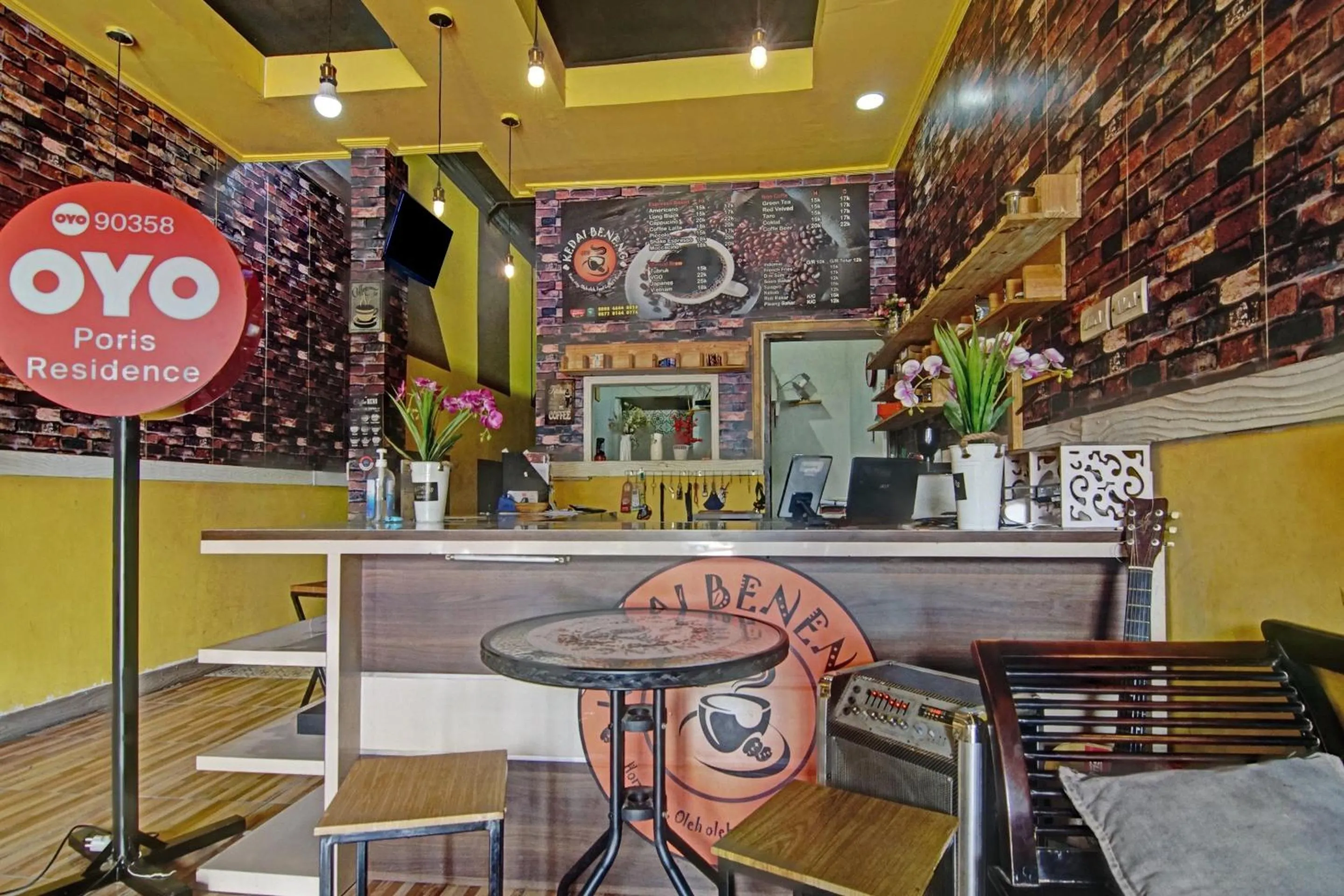 Lobby or reception in Hotel O Poris Residence Syariah