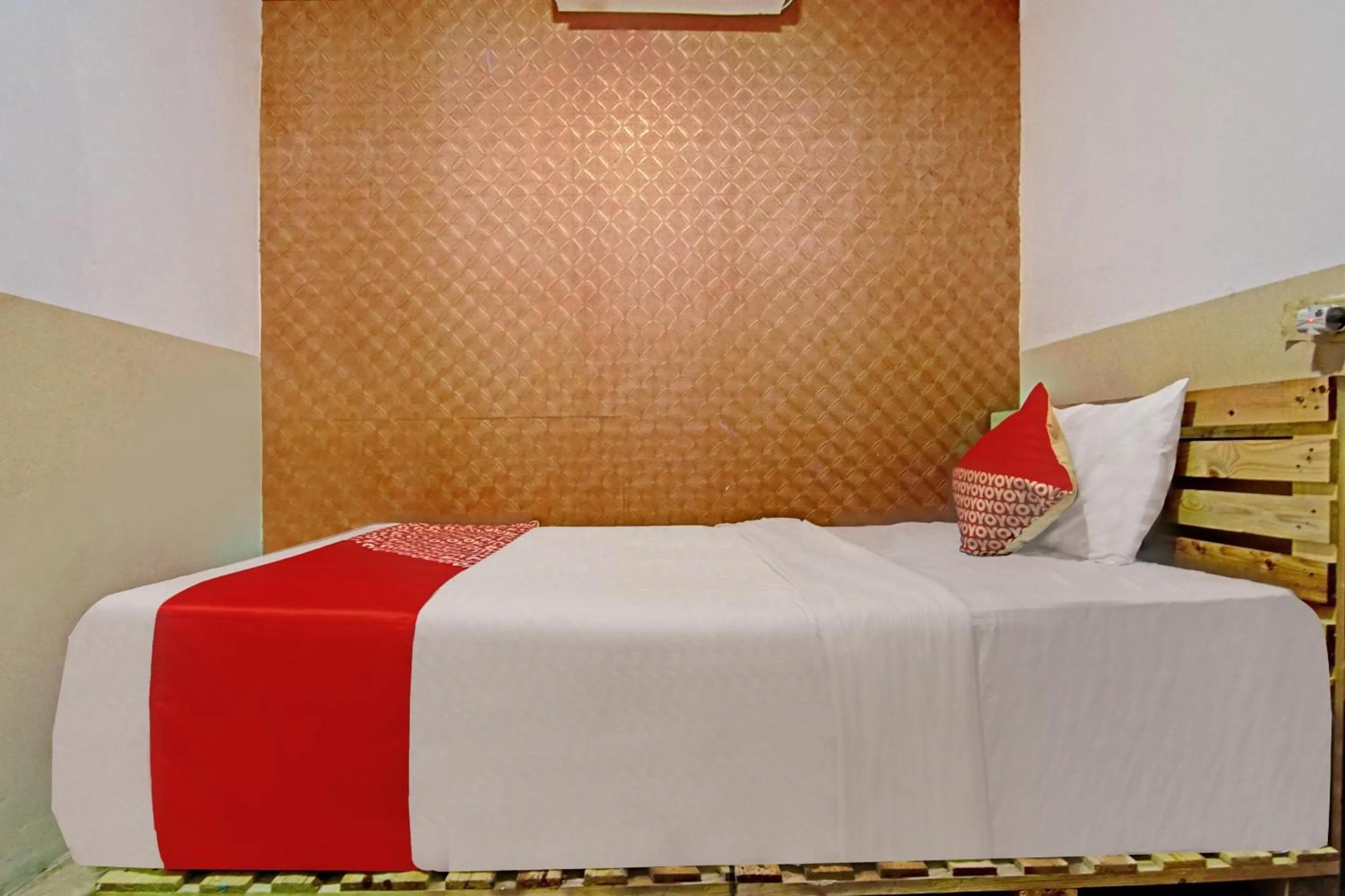 Bedroom, Bed in Hotel O Poris Residence Syariah