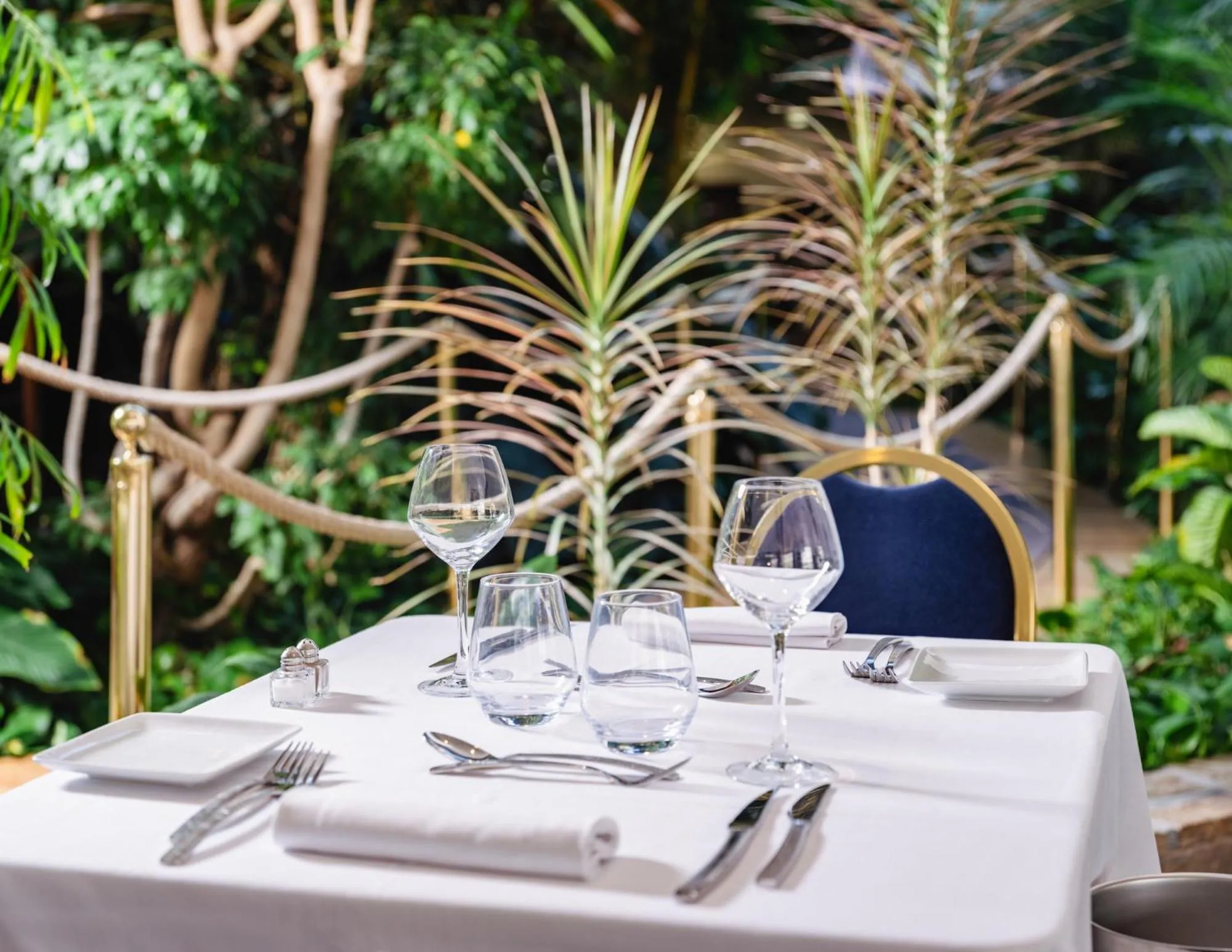 Restaurant/places to eat in Westotel Nantes Atlantique