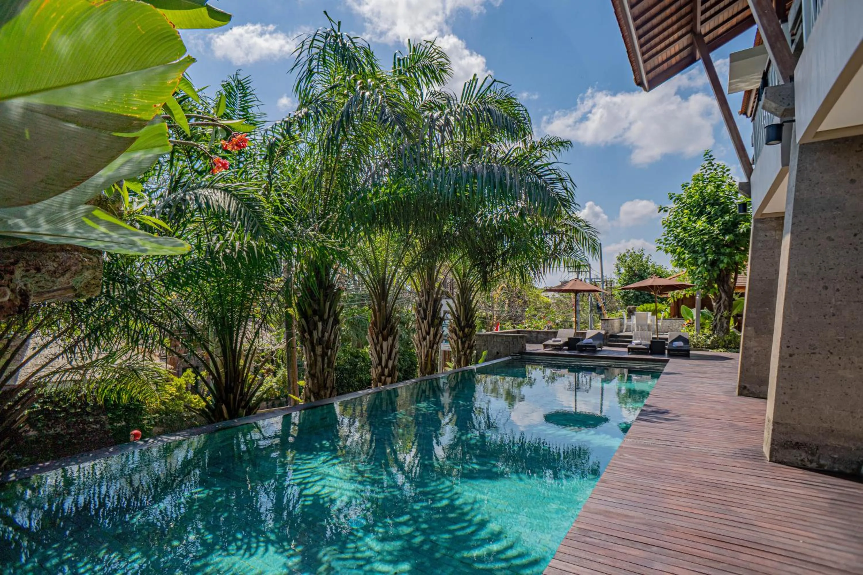 Pool view in djabu Echo Beach Hotel