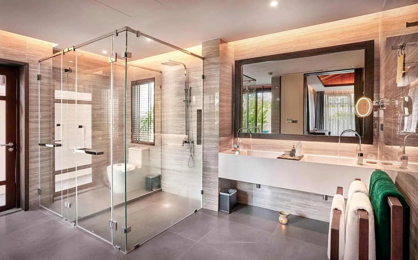 Shower in Khanom Beach Resort And Spa