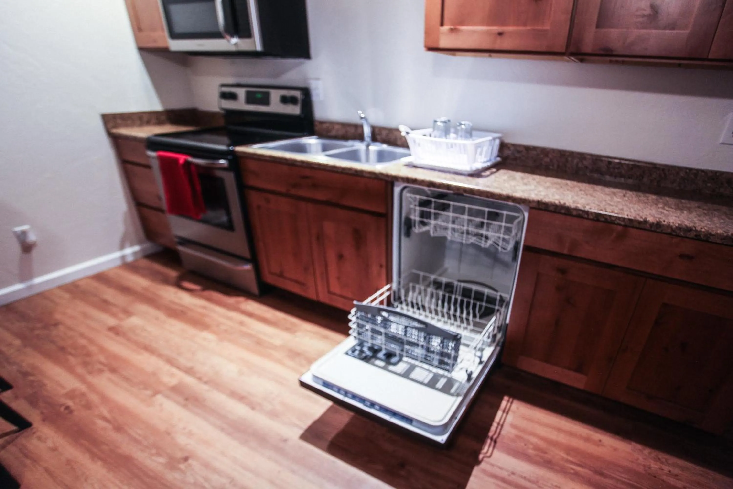 Kitchen or kitchenette in The Wing at Kingston East