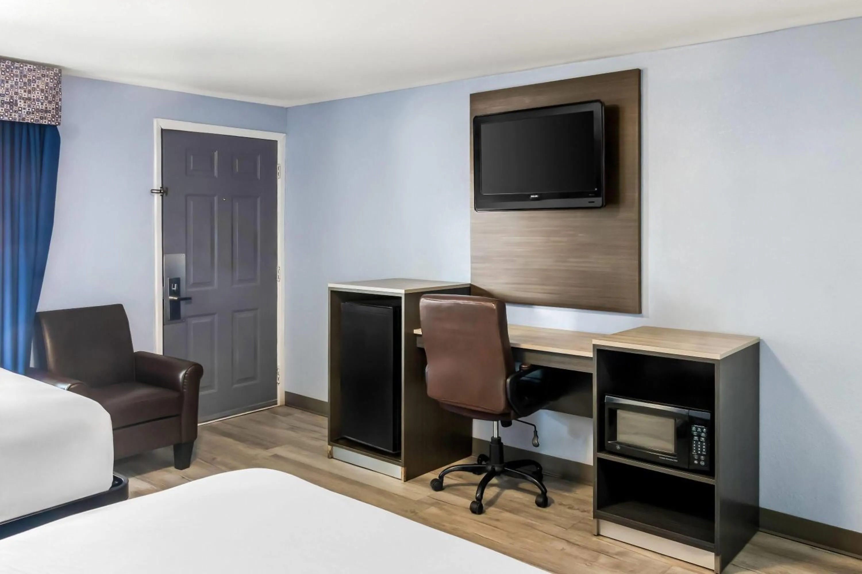 Bed in Travelodge by Wyndham Las Vegas NM