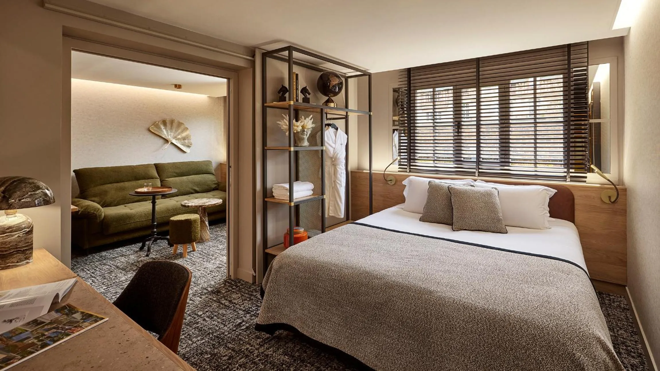 Photo of the whole room, Bed in Château Jeanne & The Forest - Château de Montvillargenne