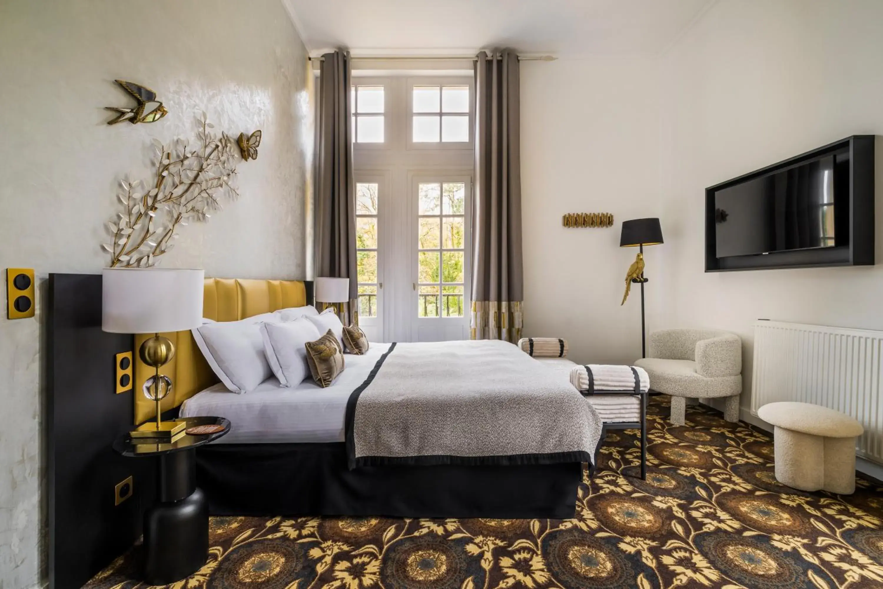 Superior Double or Twin Room Castle in Château Jeanne & The Forest - Château de Montvillargenne Superior Double or Twin Room Castle in Château Jeanne & The Forest - Château de Montvillargenne