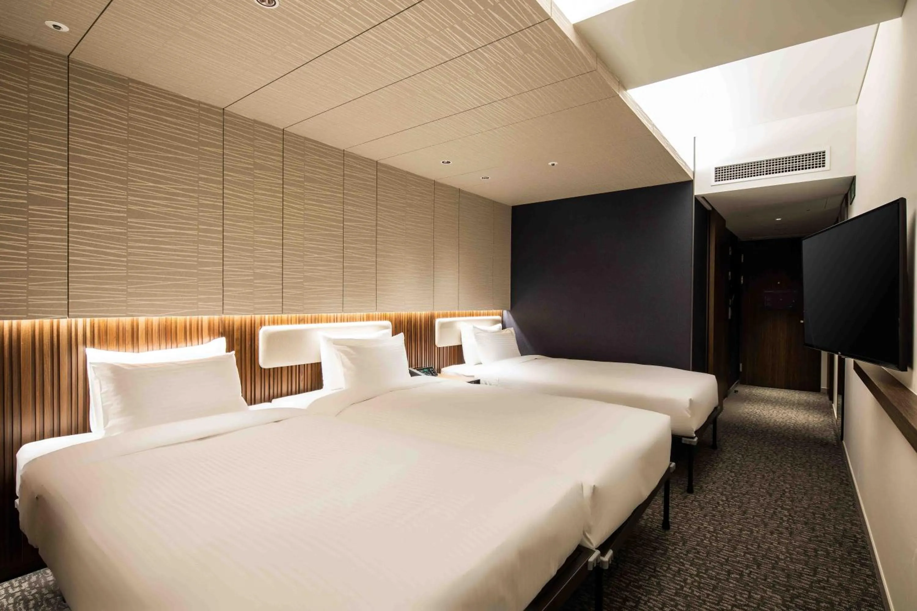 Photo of the whole room, Bed in Sotetsu Fresa Inn Seoul Myeong-dong