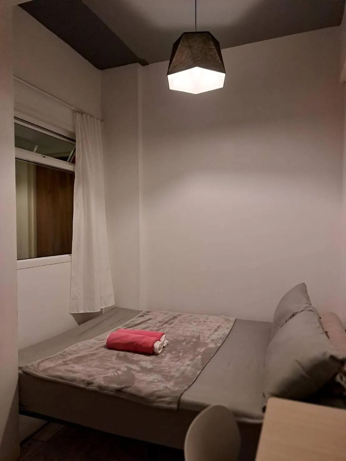 Bed in 8 SLEEPER STREET Guesthouse