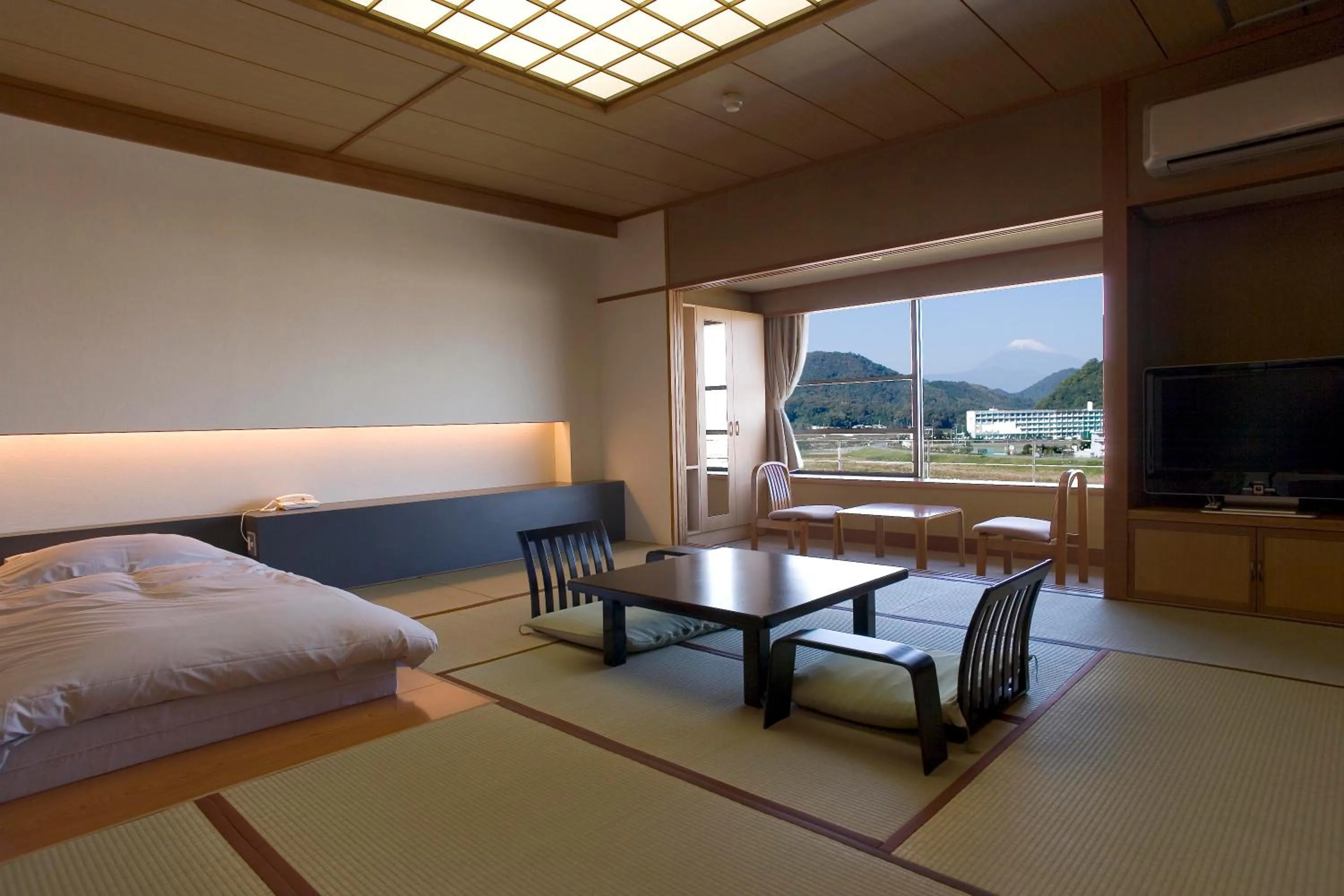 Photo of the whole room, Bed in Fugaku Hanabusa