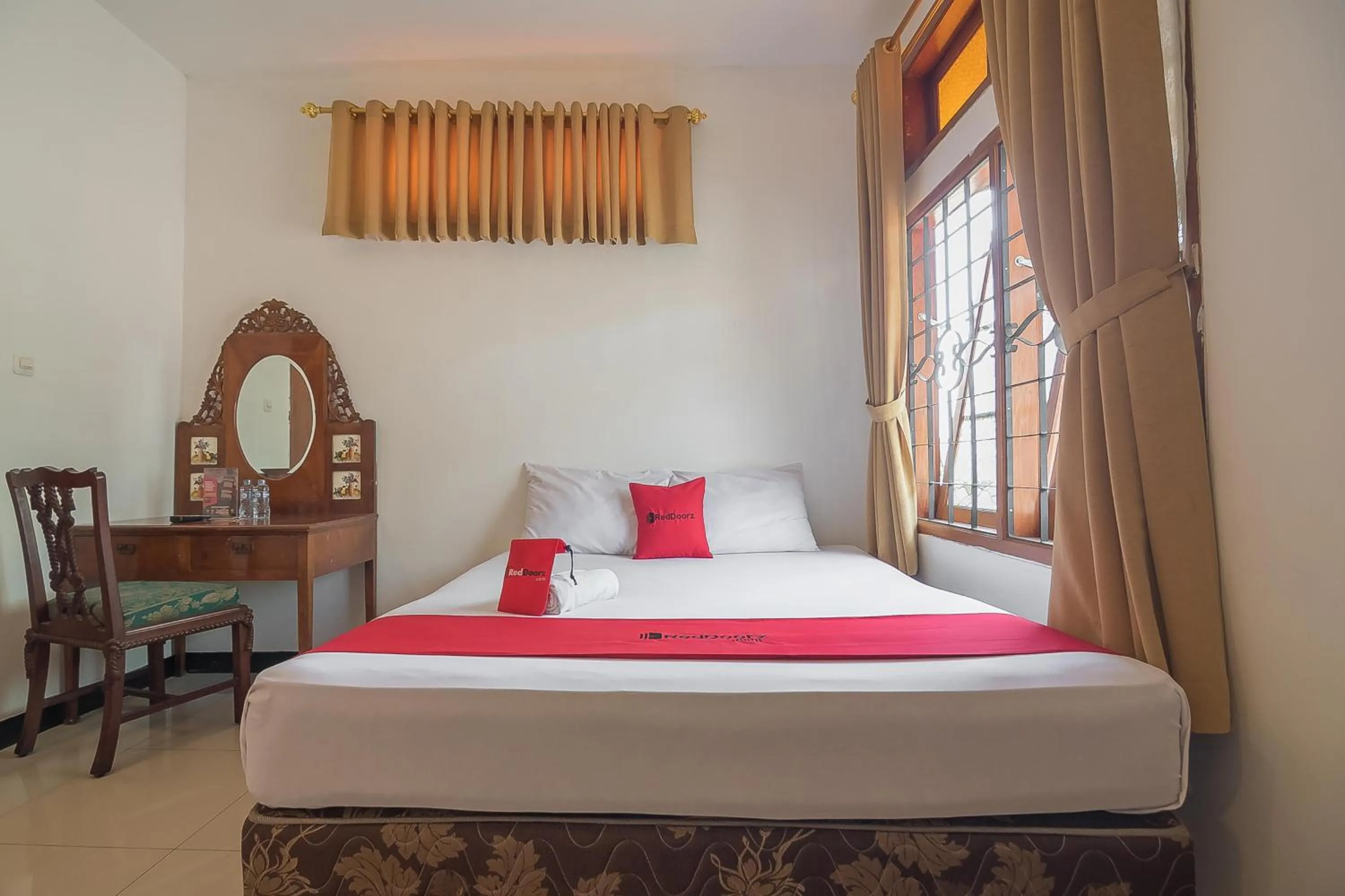 Bedroom, Bed in RedDoorz @ Maribaya Street 2