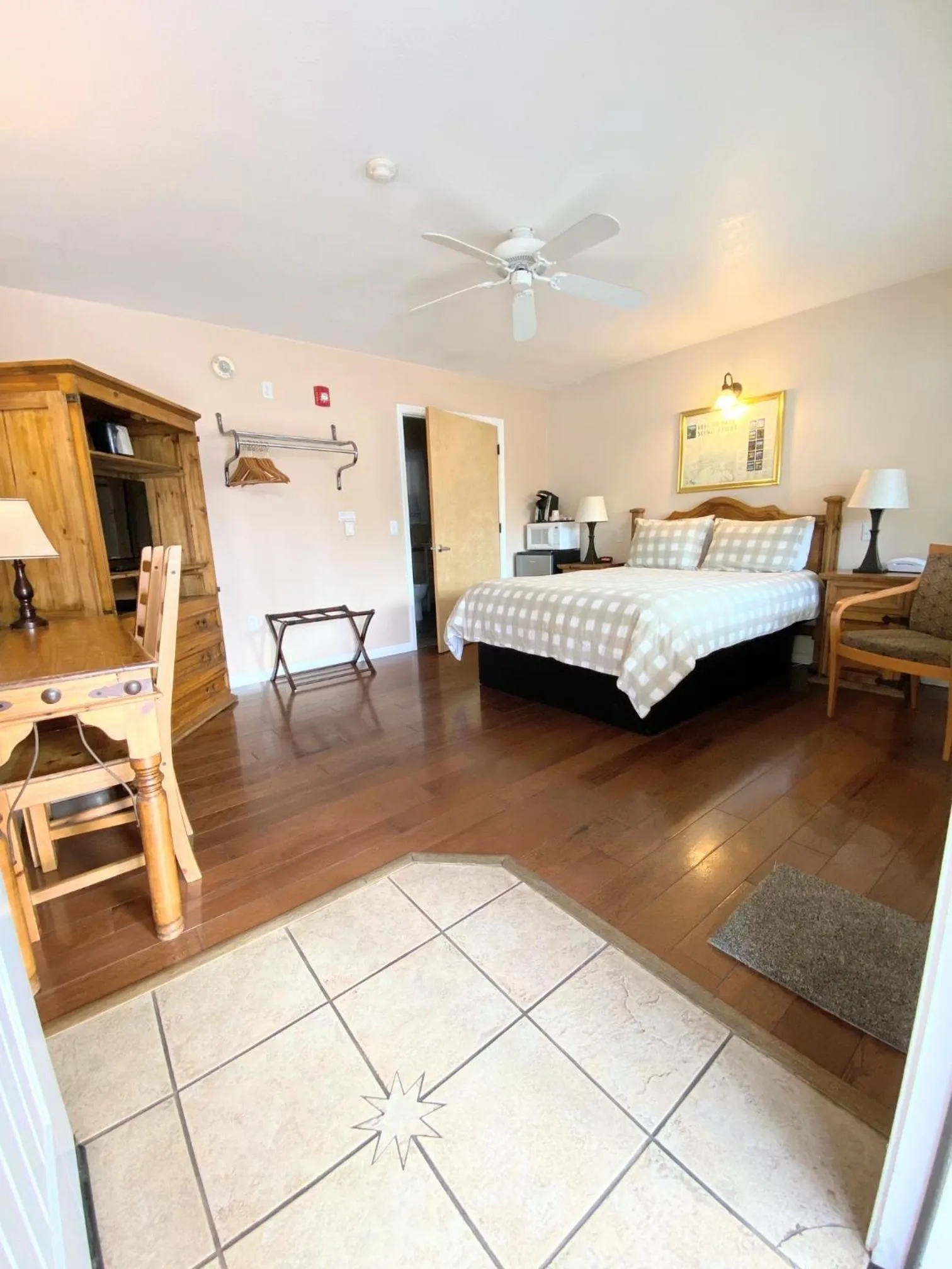 Bedroom, Bed in Arnold Meadowmont Lodge