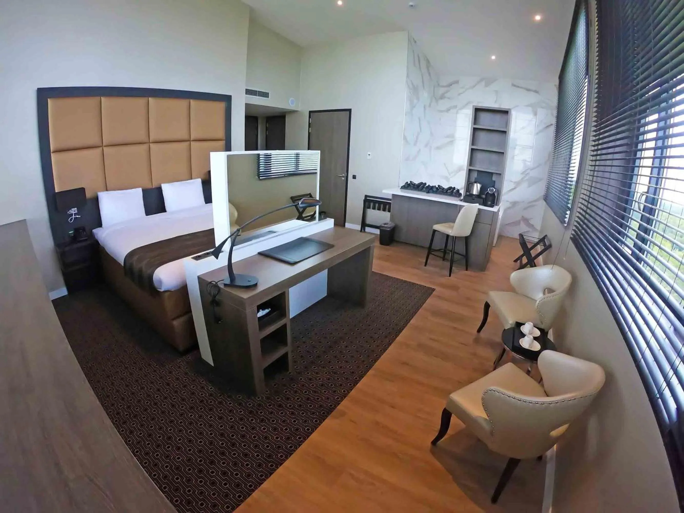 Bed in Riva hotel Den Haag - Delft