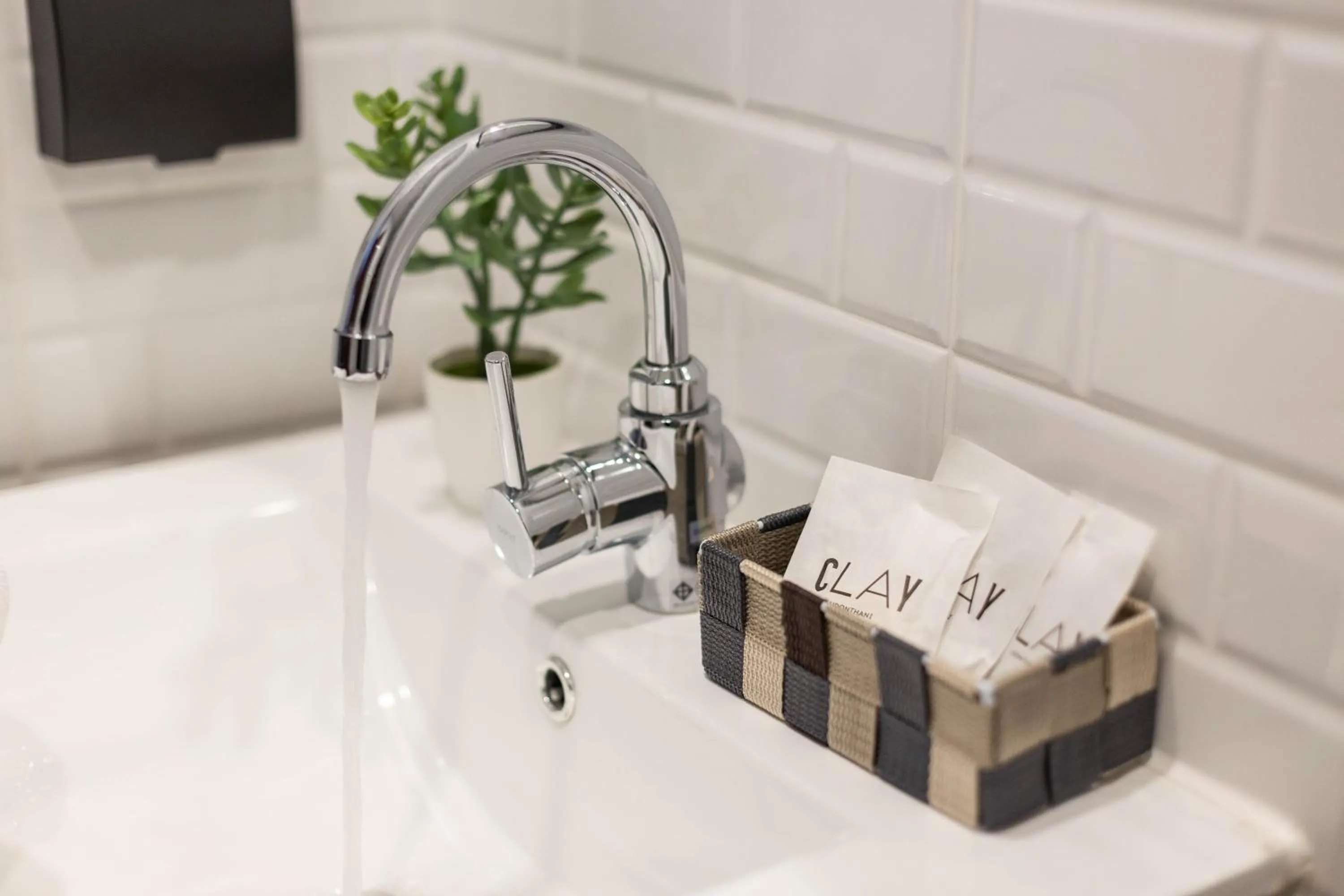Bathroom in Clay Hotel Udonthani