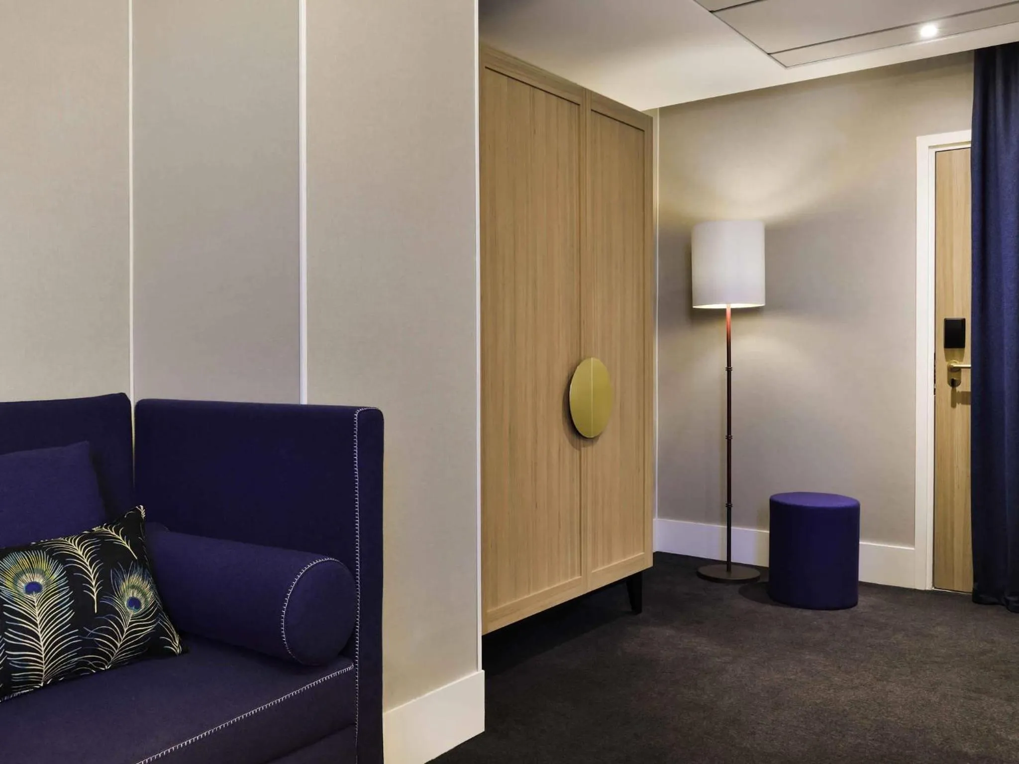 Photo of the whole room in l'Echiquier Opéra Hotel Paris - MGallery Collection