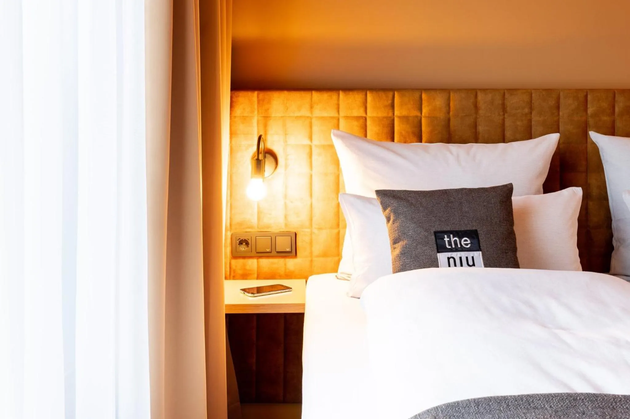 Photo of the whole room, Bed in Holiday Inn - the niu, Flux Passau by IHG