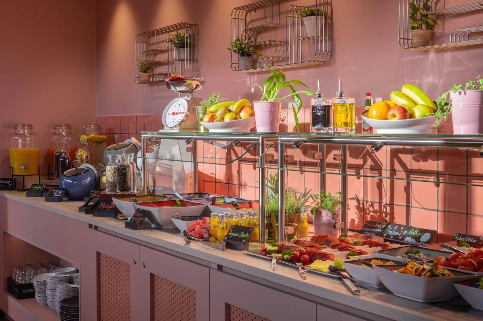 Breakfast in Holiday Inn - the niu, Flux Passau by IHG