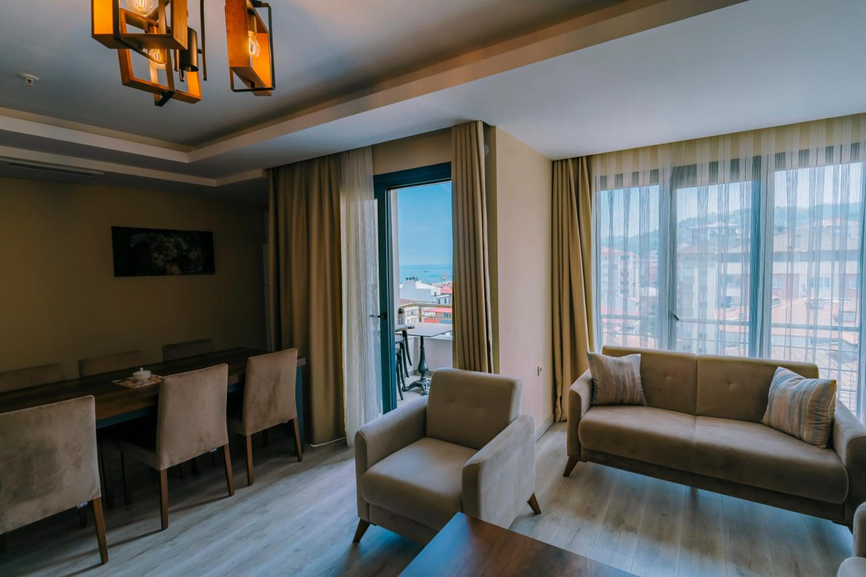 Empula Hotel & Residences