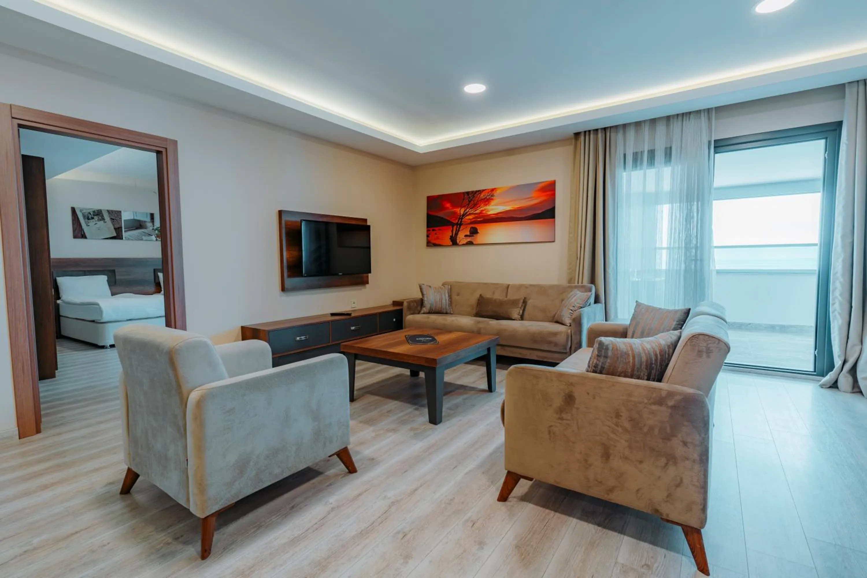 Empula Hotel & Residences