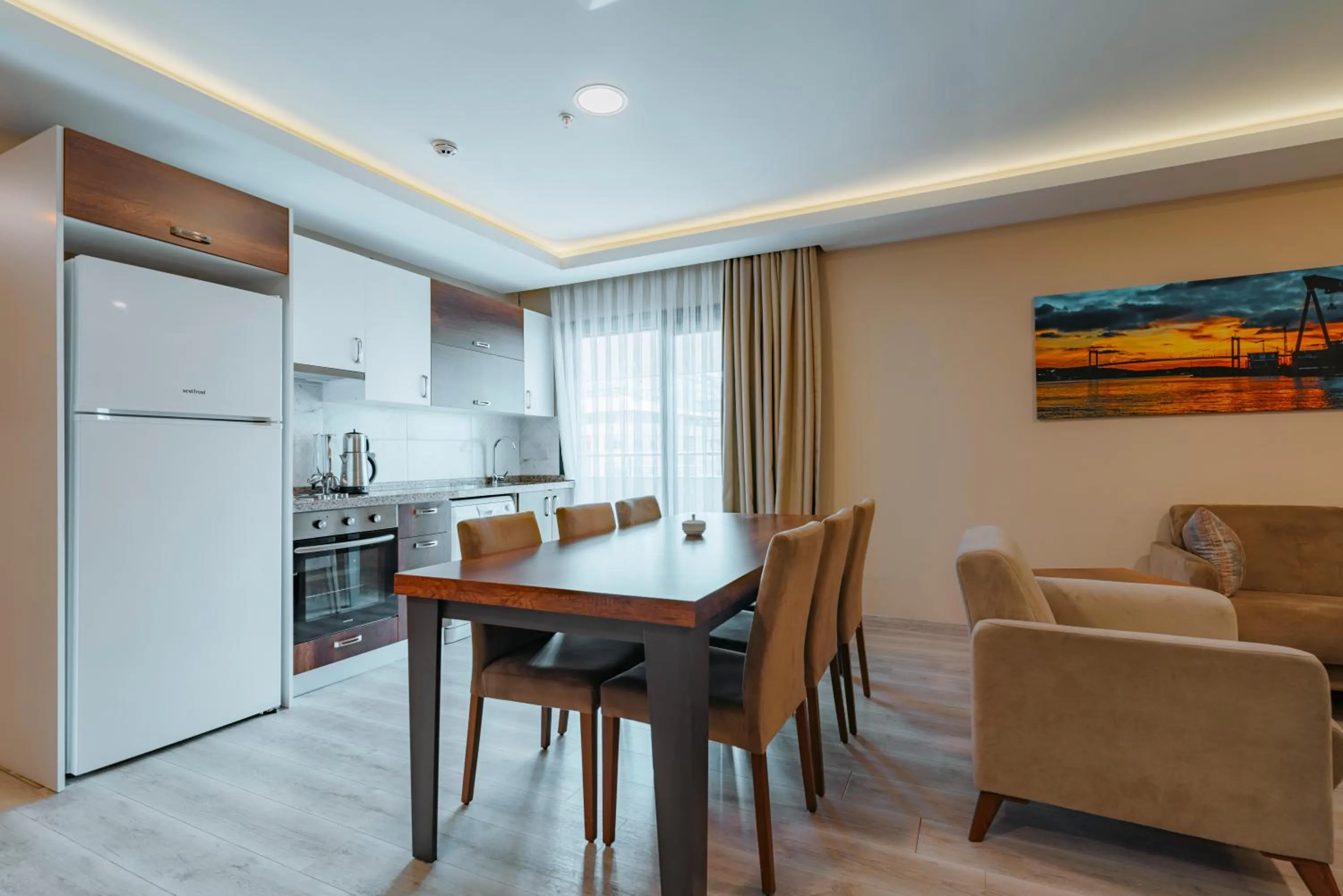 Empula Hotel & Residences