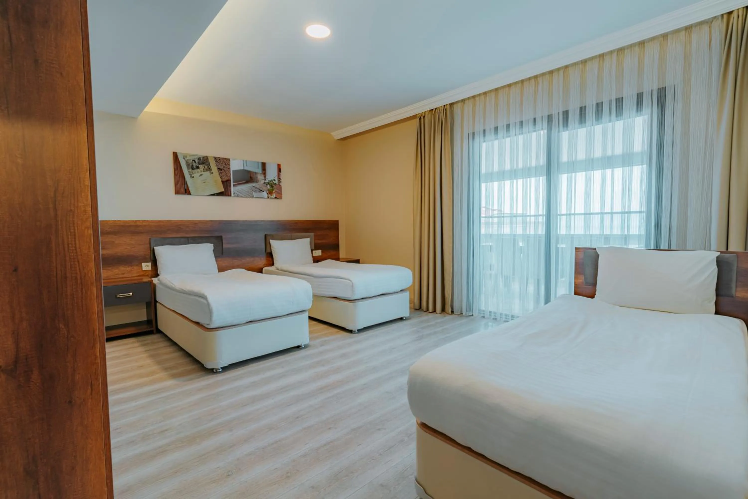 Empula Hotel & Residences