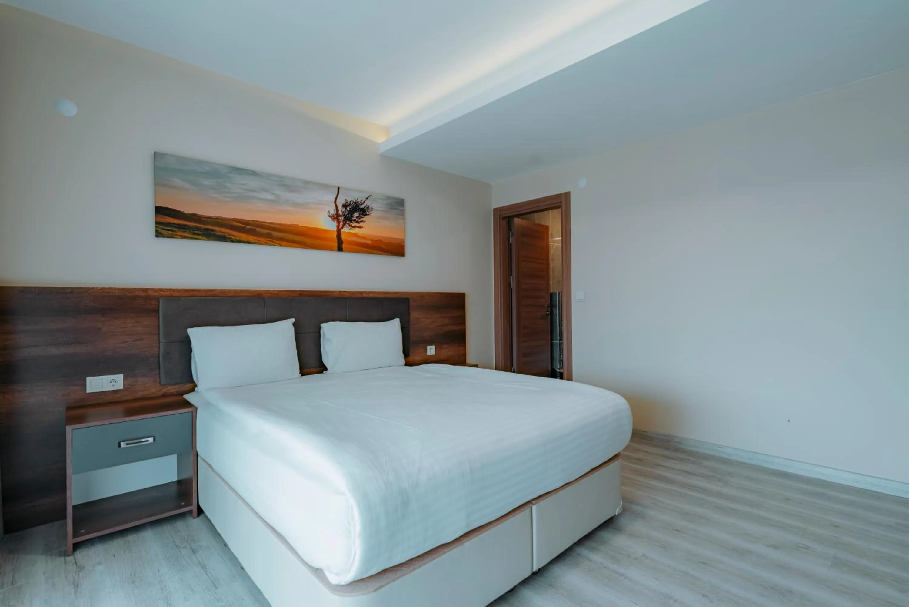 Empula Hotel & Residences