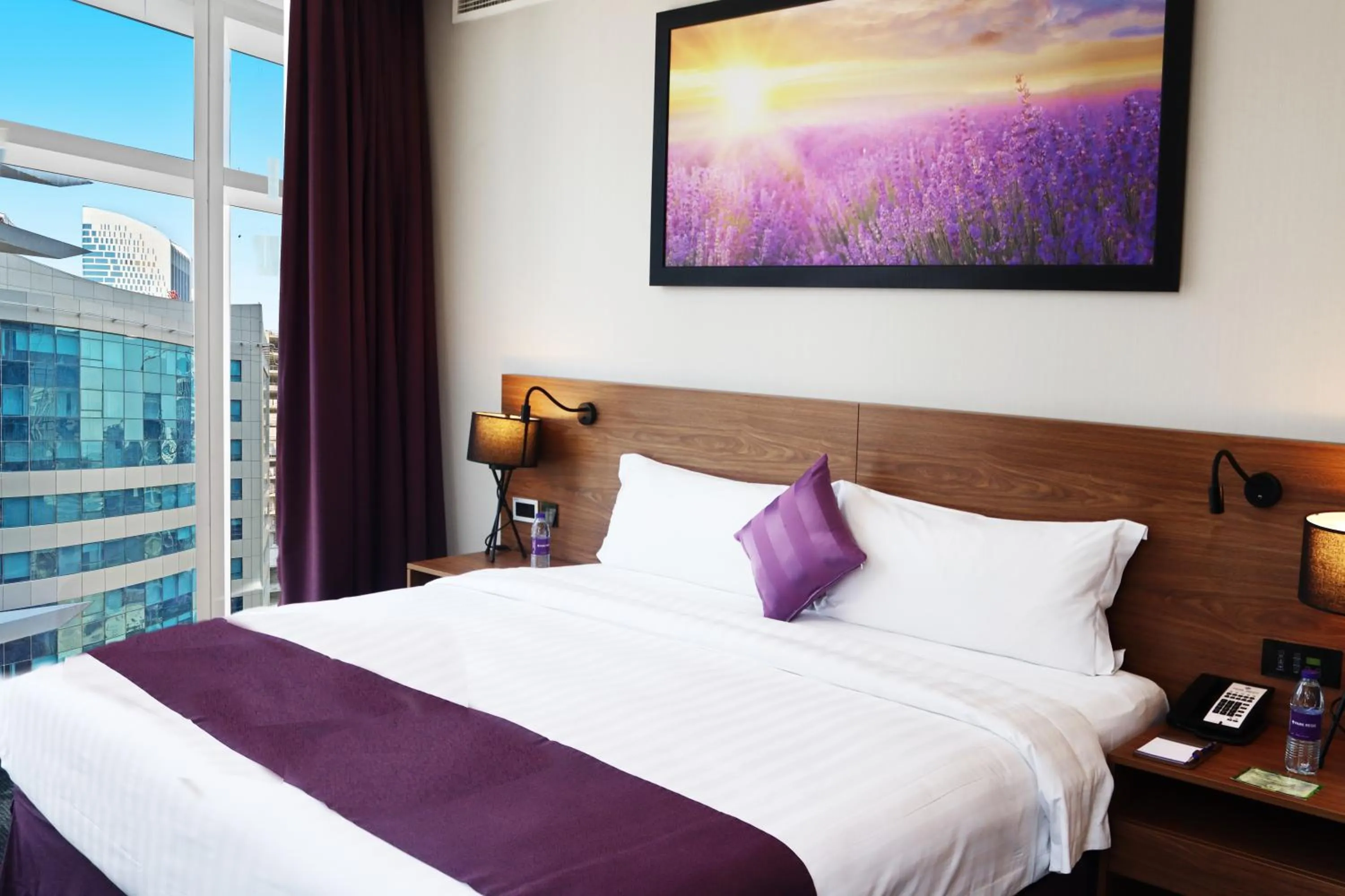 Bed in Park Regis Business Bay