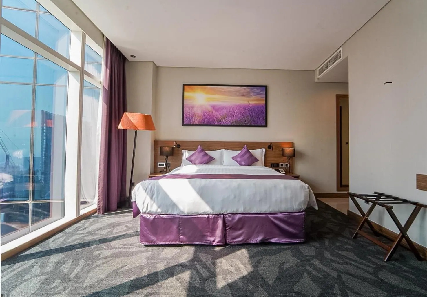 Bed in Park Regis Business Bay