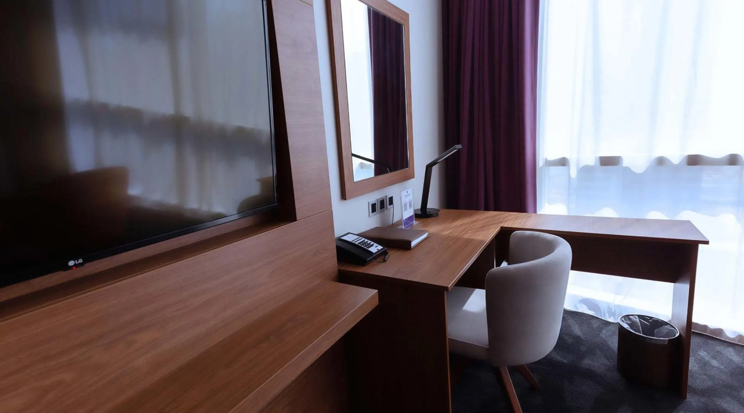 Park Regis Business Bay