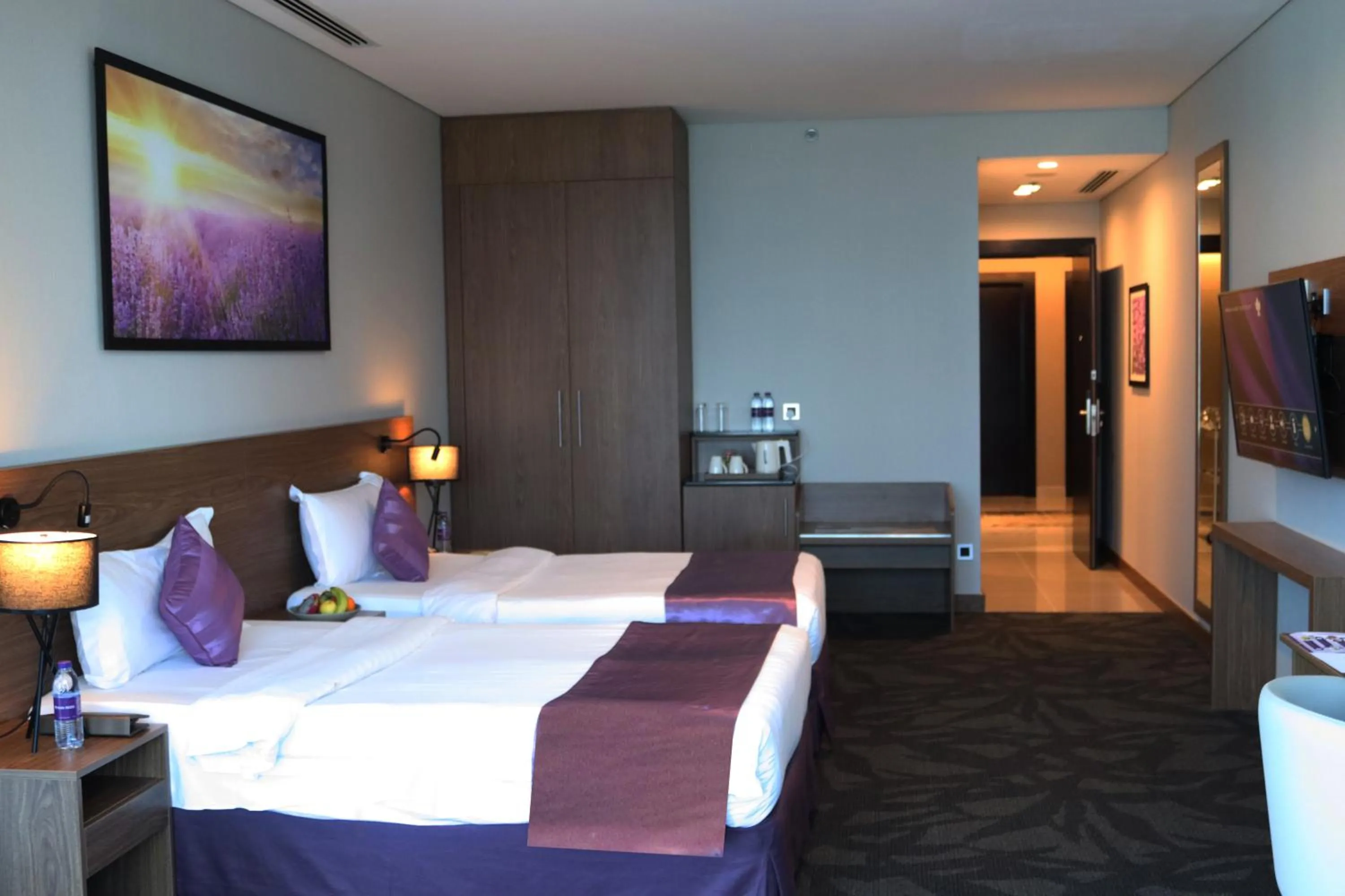 Bed in Park Regis Business Bay