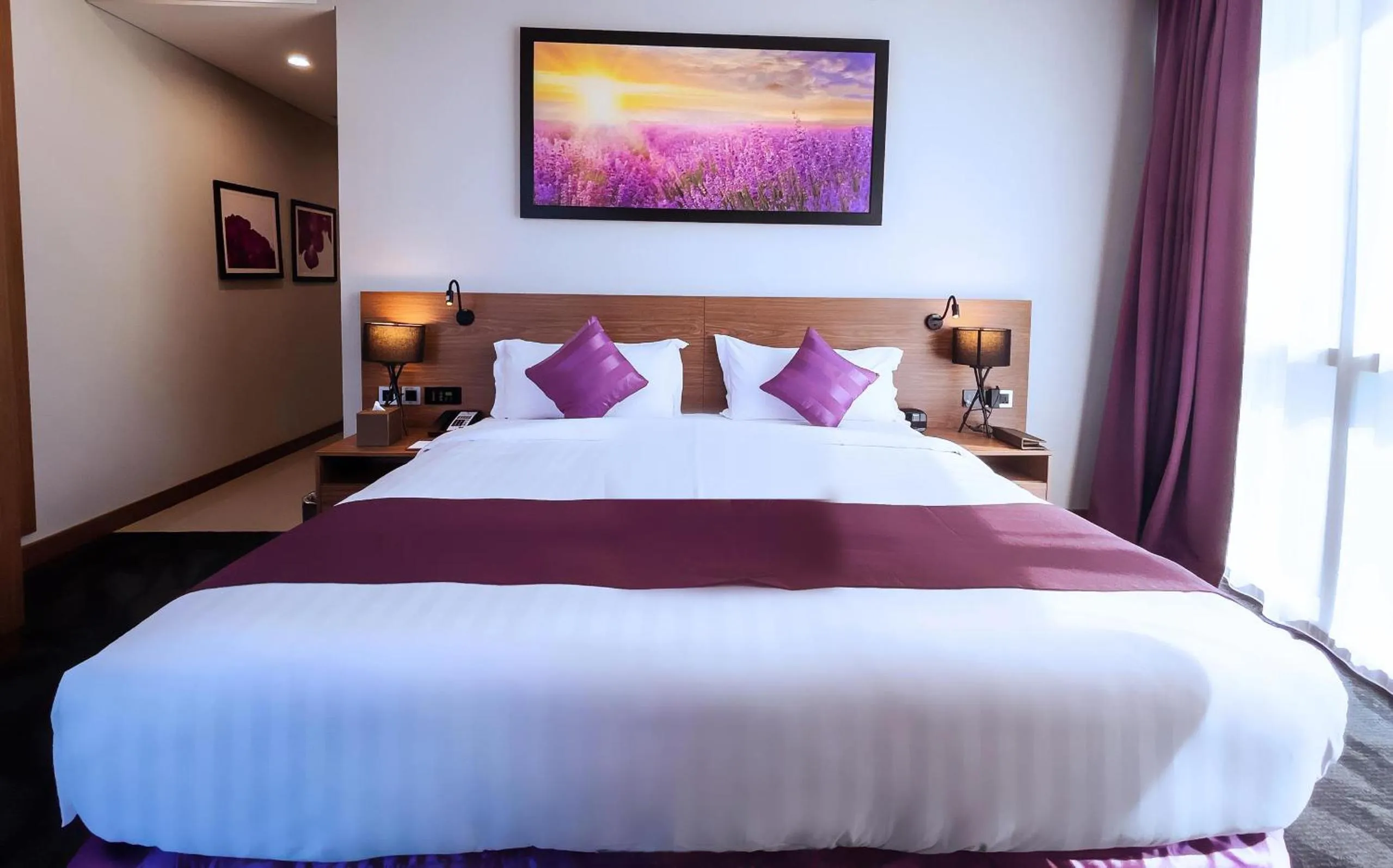 Bed in Park Regis Business Bay