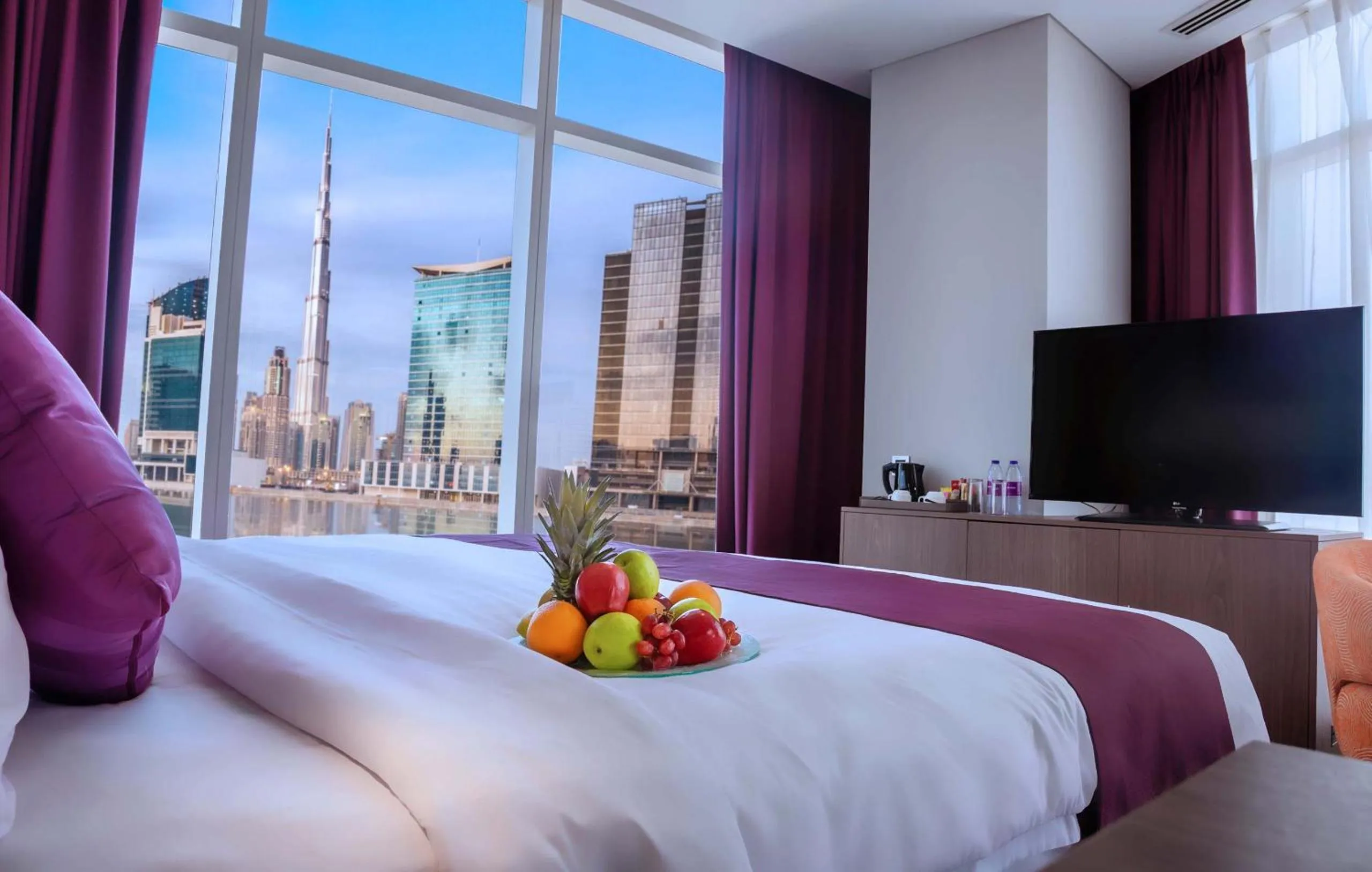 Bed in Park Regis Business Bay