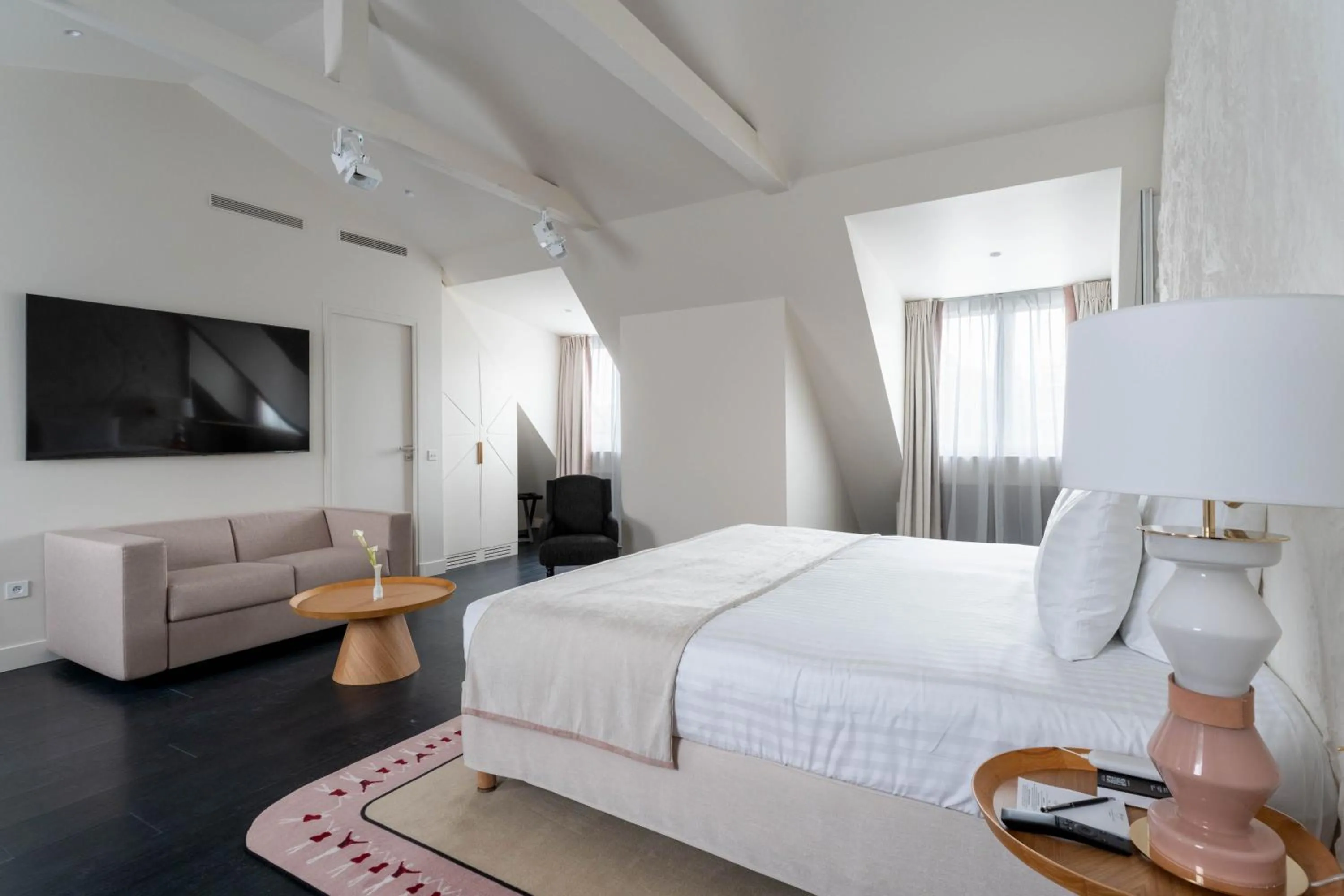 Bedroom, Bed in Hotel Astra Opera - Astotel