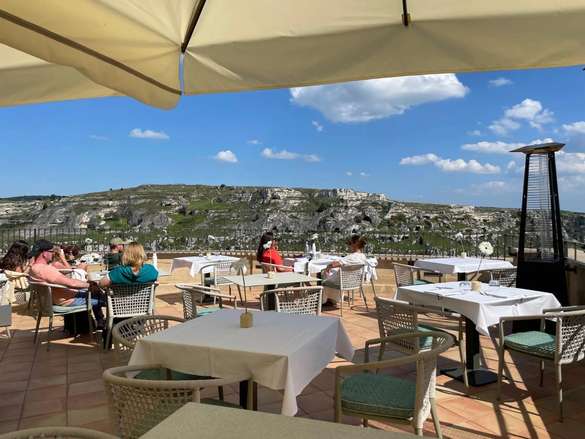 Lounge or bar in BV Quarry Matera